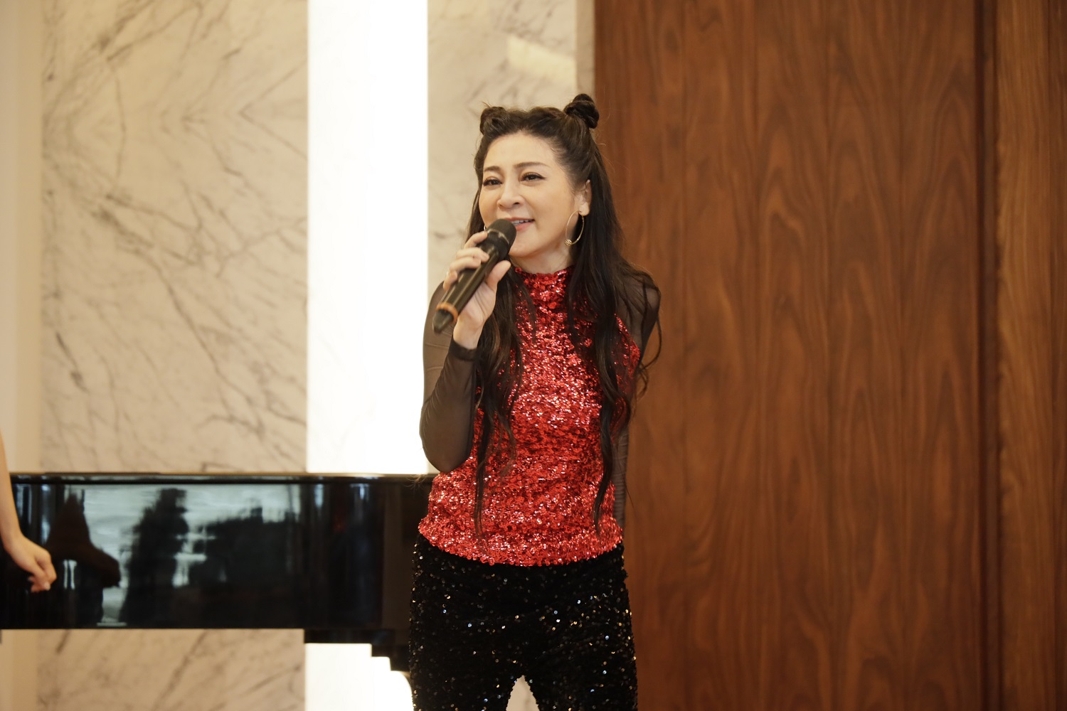 王彩樺受邀擔任《婚禮歌手》獻唱嘉賓。（東森提供）