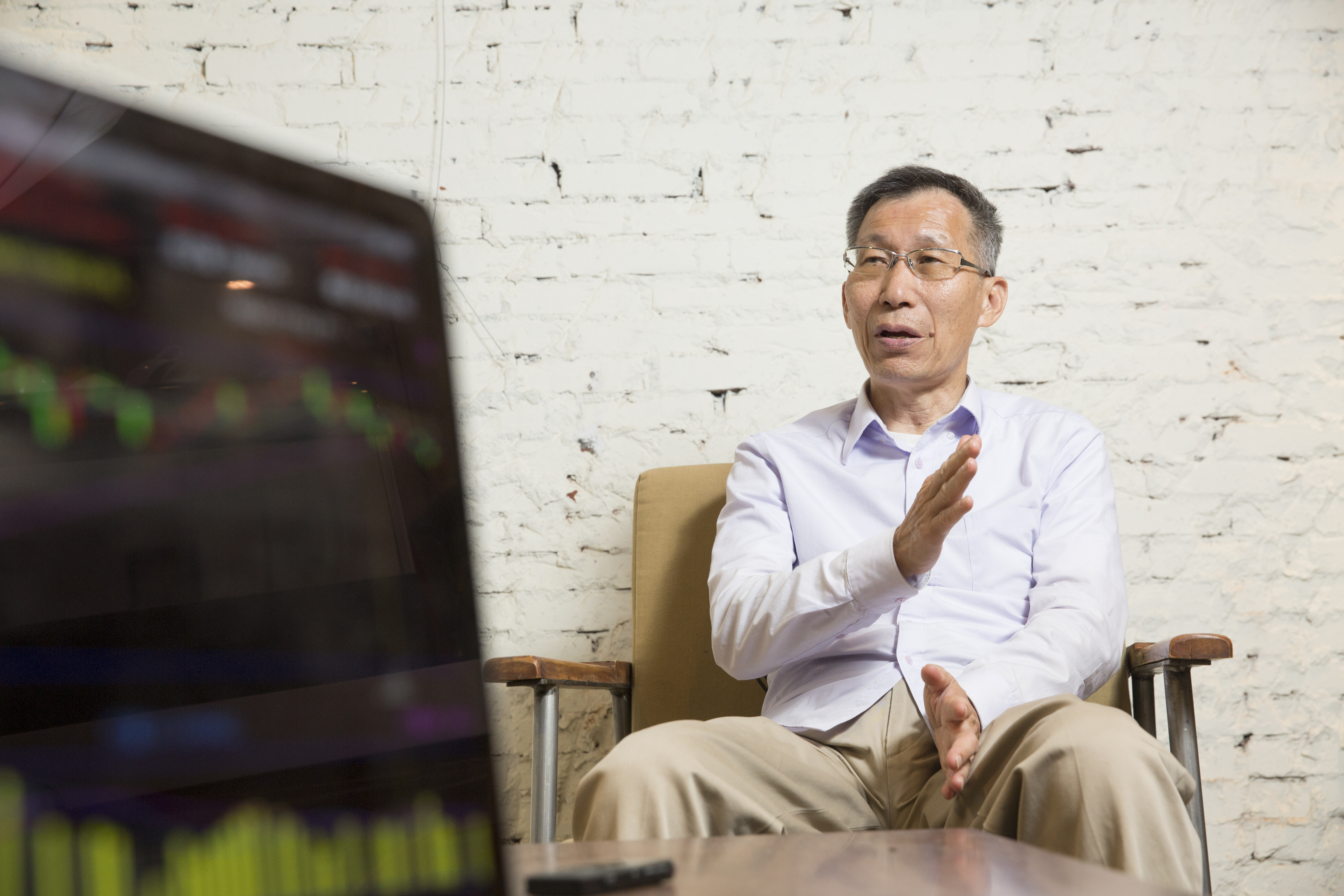 前華爾街操盤手闕又上認為，近期空頭壓抑台積電的可能性小，股價在510元價位可登機。