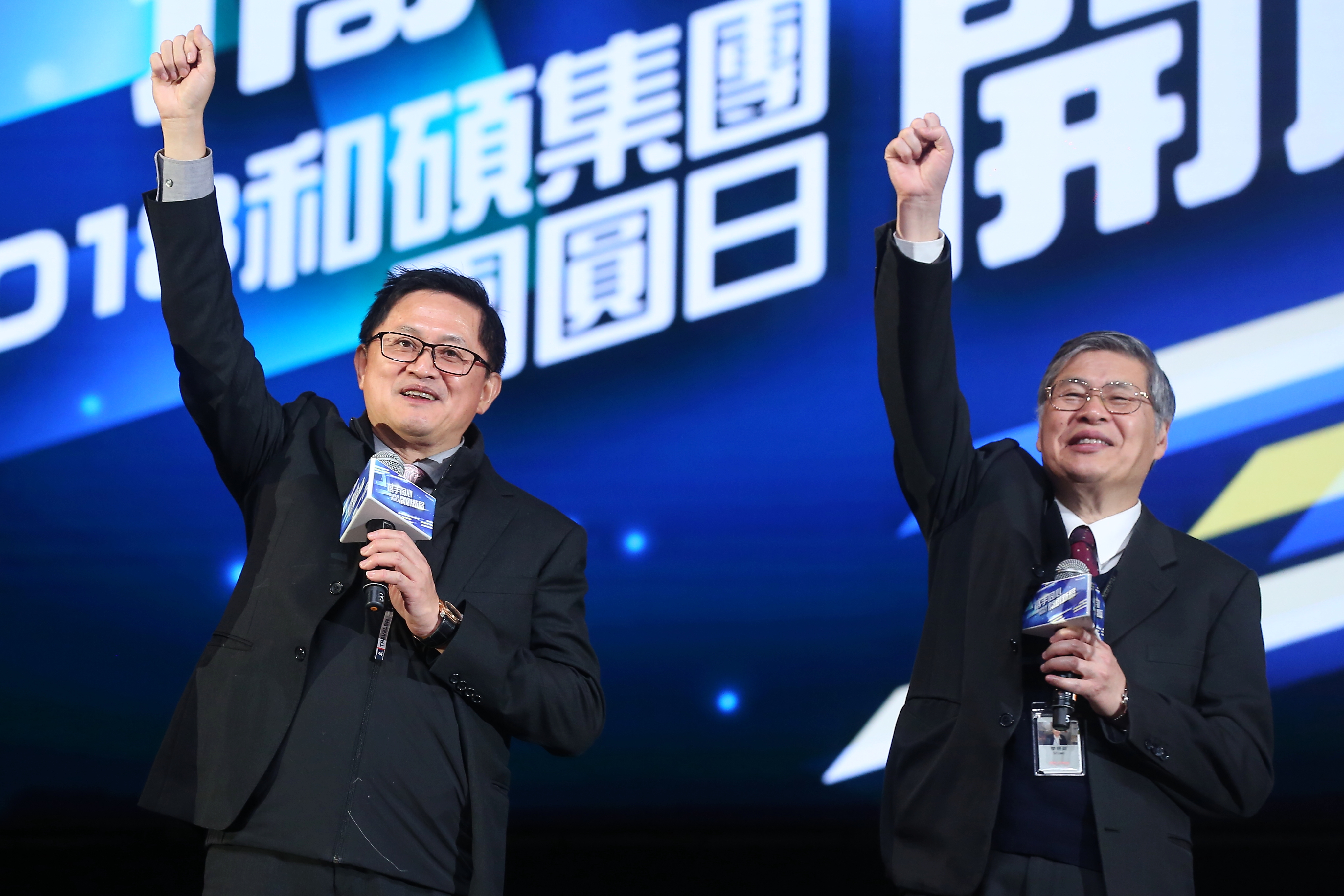 和碩現任執行長廖賜政（右）先生將卸下重擔，改由鄧國彥、鄭光志以雙執行長方式接任。