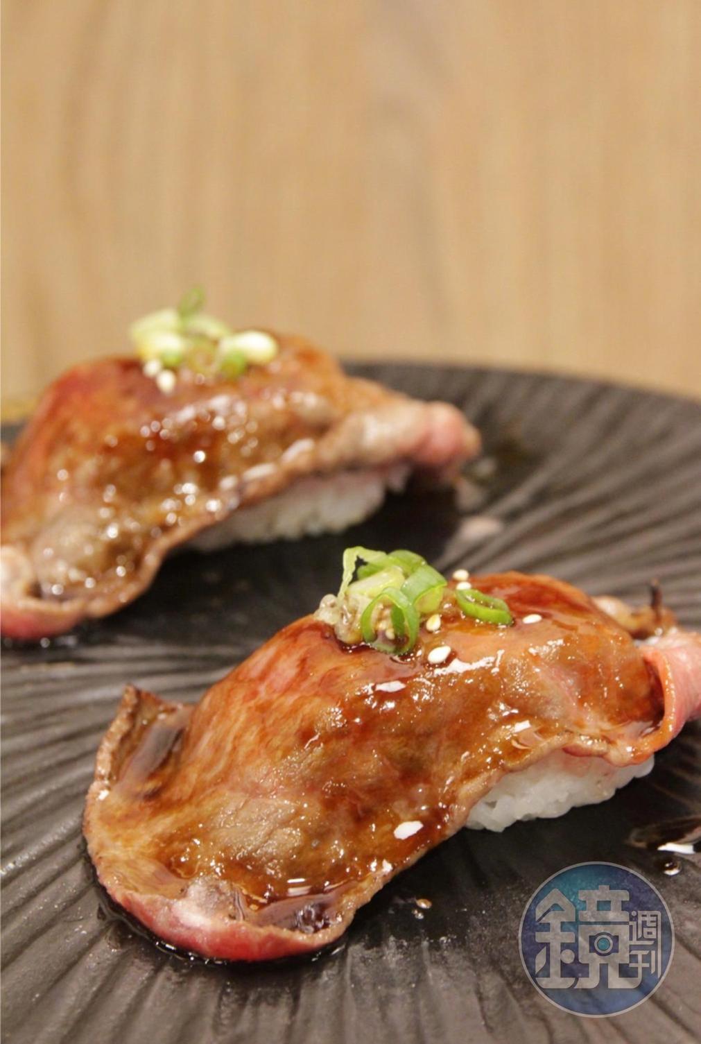 和牛涮讓料理不分主、配角,帶著炙香與細密油脂的「和牛炙燒壽司」即使單飛也受歡迎。