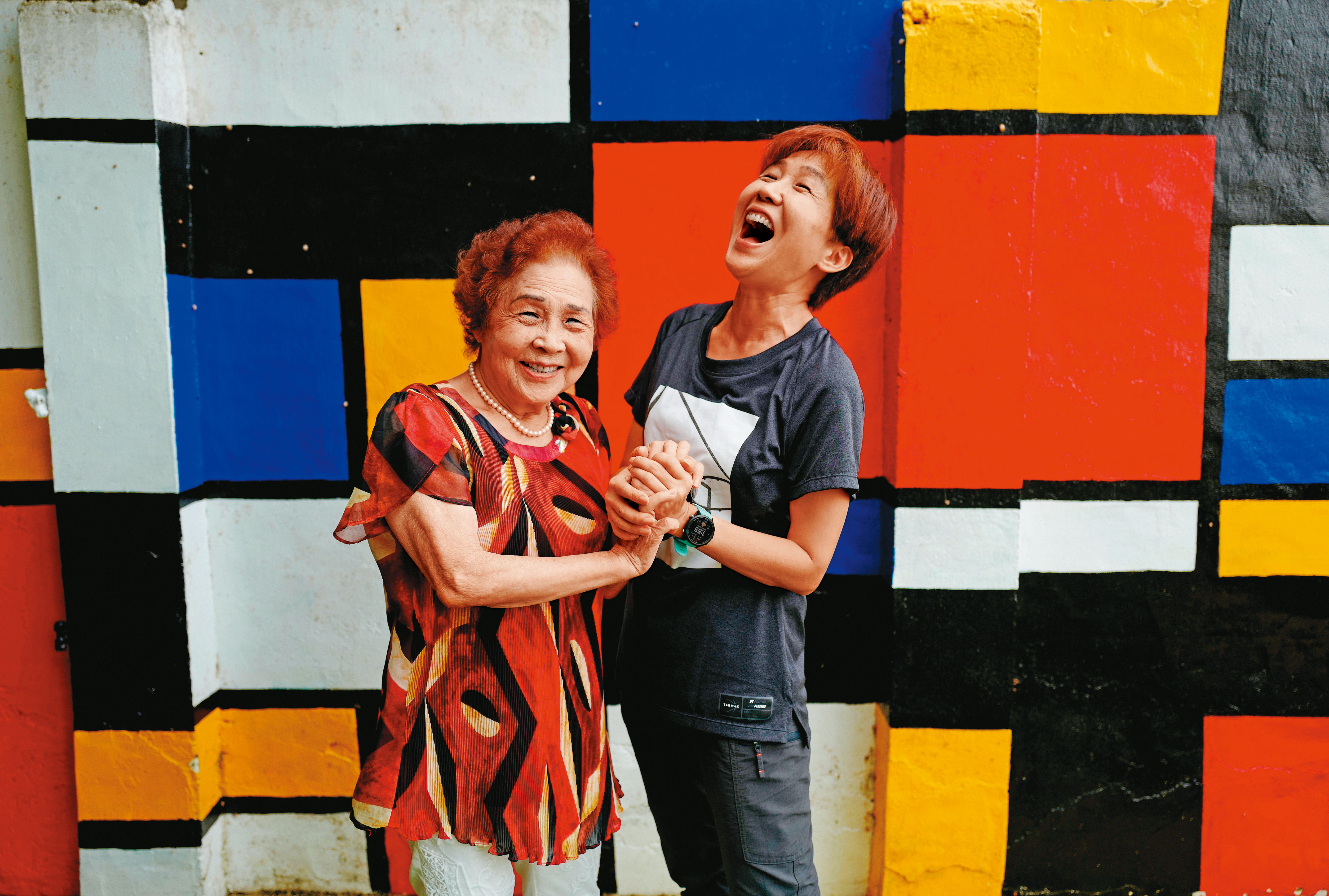 顧玉玲是家中么女，與母親（左）的關係在她從事社運後才漸漸改變。