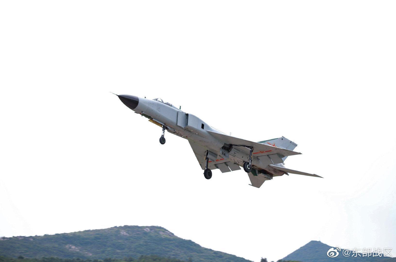 中共解放軍東部戰區今日下午表示,於台島周邊海空域進行軍演。(翻攝自解放軍東部戰區微博)