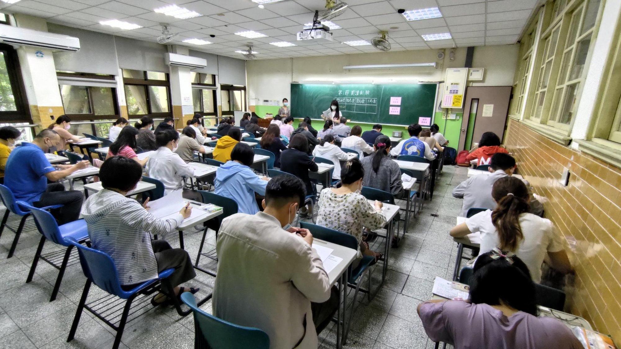 成大台語文中心和台灣羅馬字協會今年5月舉辦的春季全民台語認證考試,驚傳集體作弊。(示意圖非當事人,翻攝台灣語文測驗中心臉書專頁)