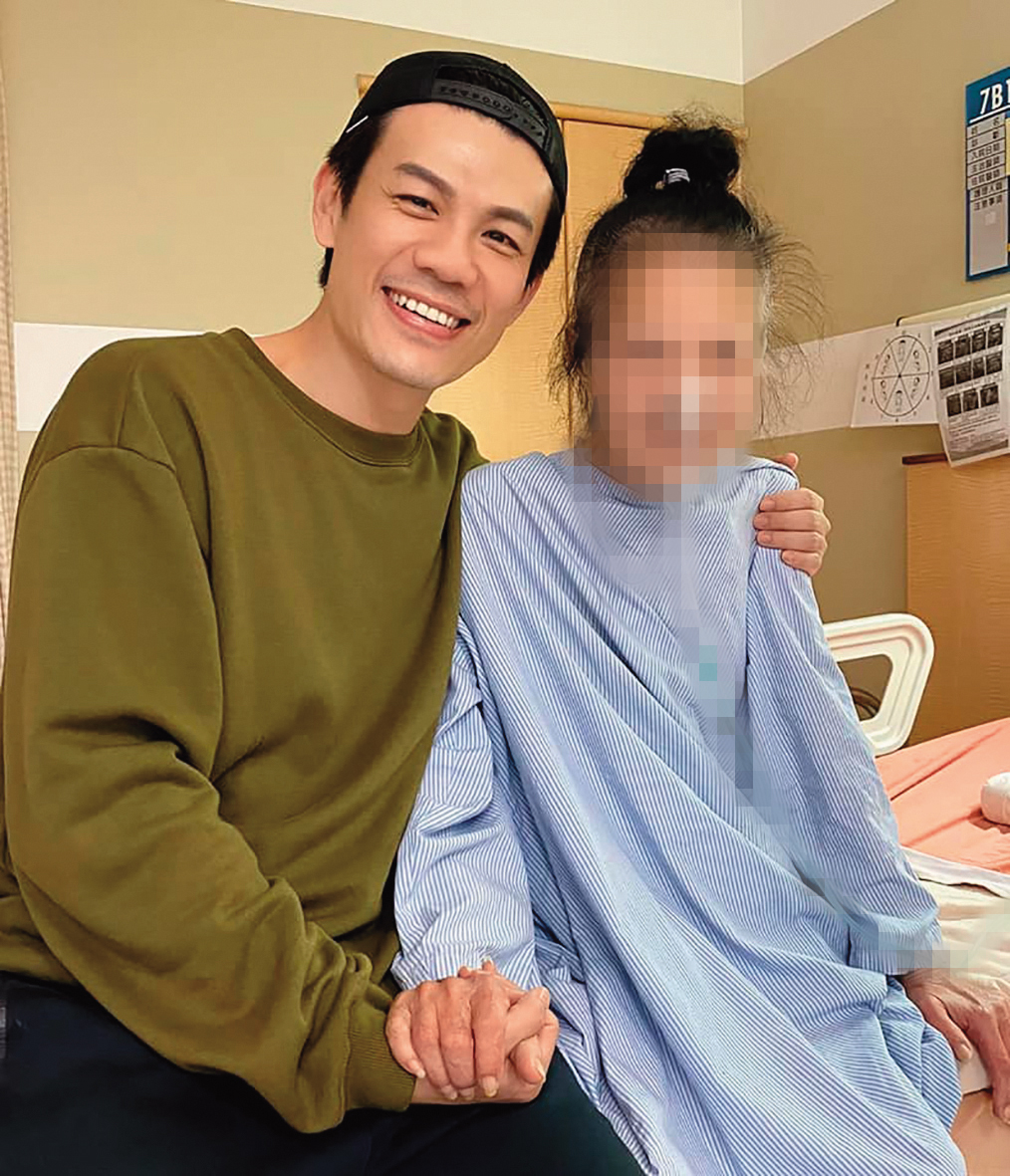 陳志強買新房原想接母親同住,卻沒想到她在今年4月因肺癌離世。