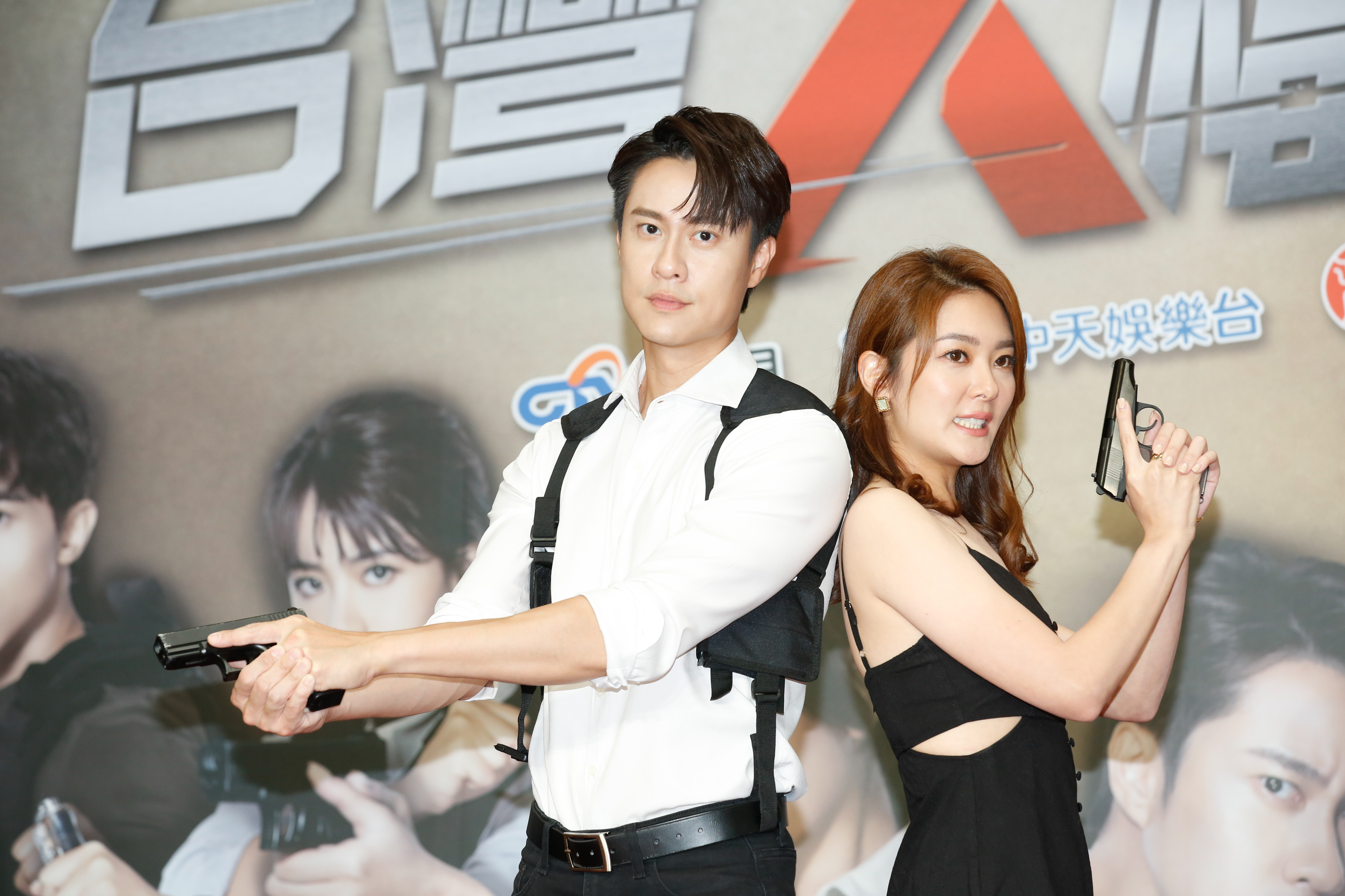 劉書宏（左）、楊雅筑（右）出席新戲《台灣X檔案》記者會。