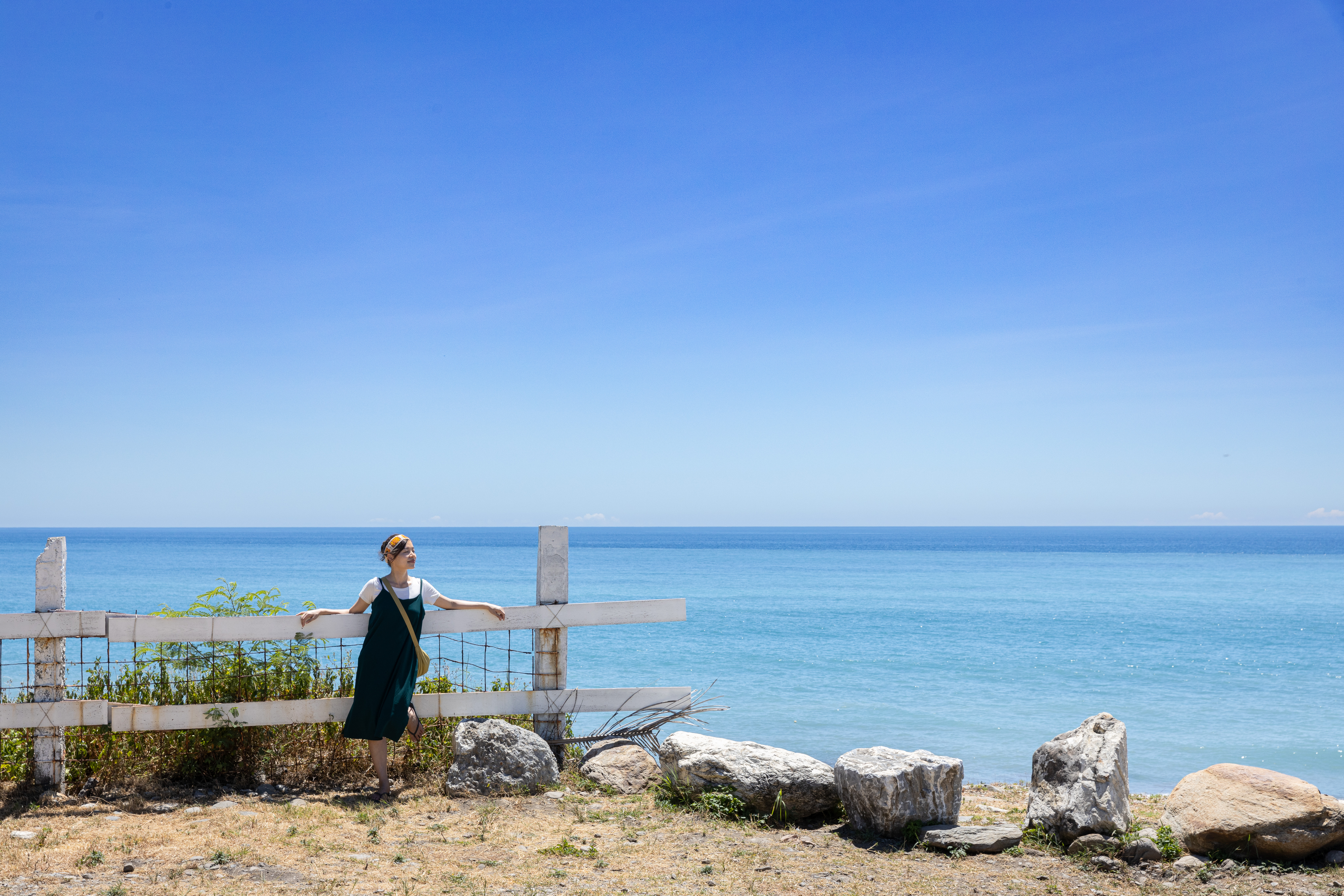 「崇德瑩農場」坐擁得天獨厚的特殊地理環境，園區內能盡情眺望花蓮山海風光。