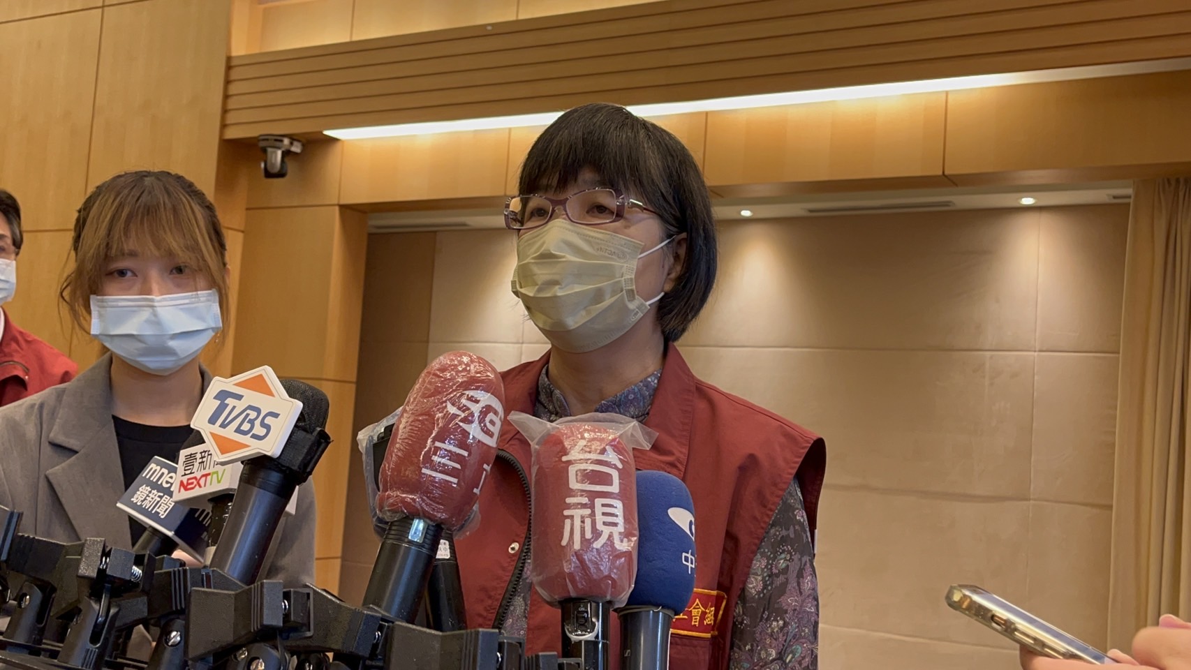 新北社會局局長張錦麗表示，該起事件應是婦人的兒子刻意隱瞞，藉此繼續領取相關社會福利。（新北市社會局提供）