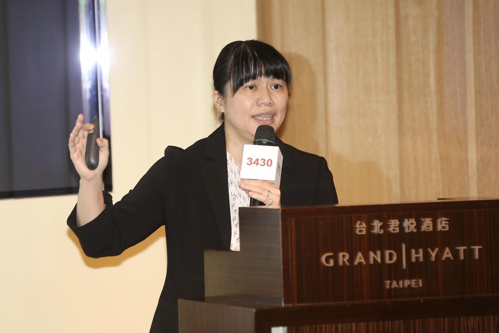 奇鈦科技總經理盧玉華說，奇鈦科技研發的紫外光吸收劑，在奇鈦新竹和彰化廠生產，聚焦生產中高階市場的原創與高附加價值產品。