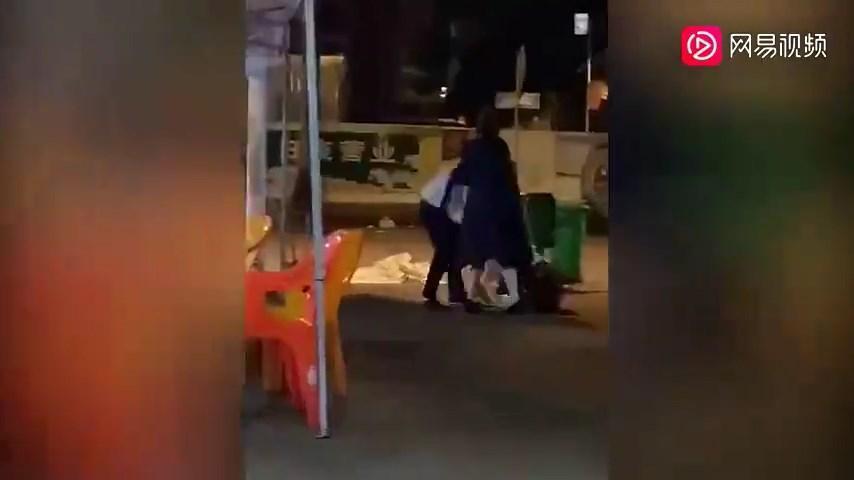 小三反而成為和事佬。（翻自《網易》）