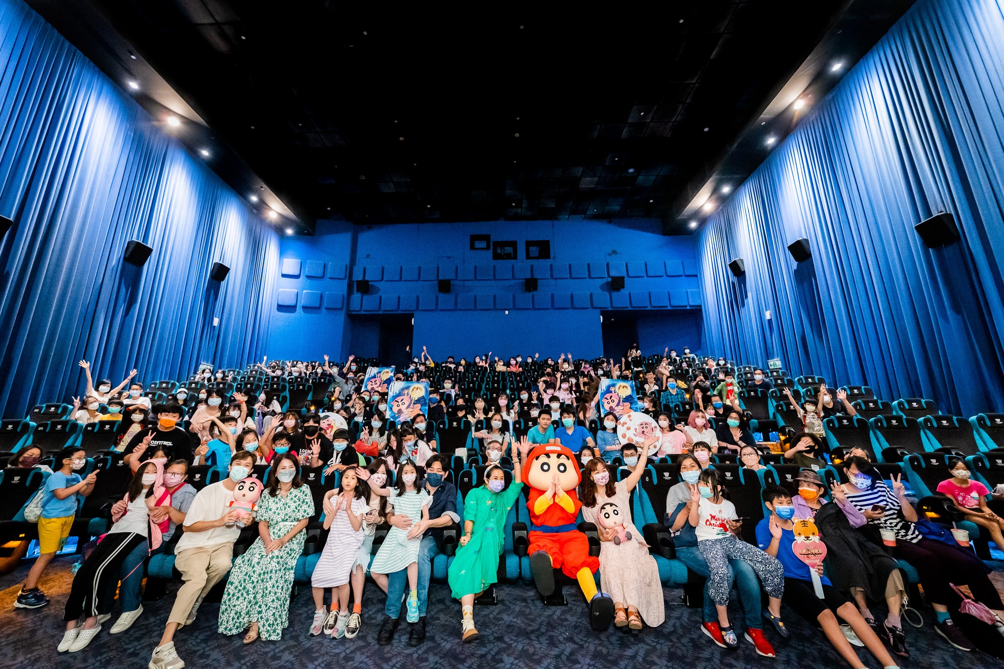 《蠟筆小新：幽靈忍者珍風傳》在上映前舉行特映，也邀請到中文配音員一同參與。（翻攝自木棉花臉書）