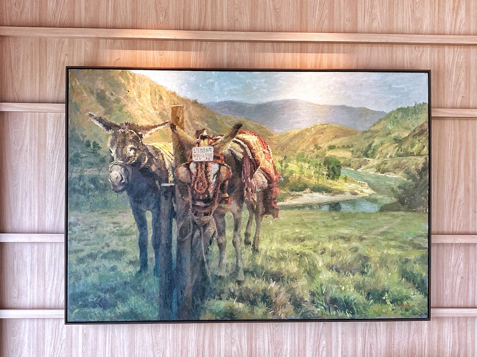 店裡隨處可見驢子畫作，彰顯品牌DNA。