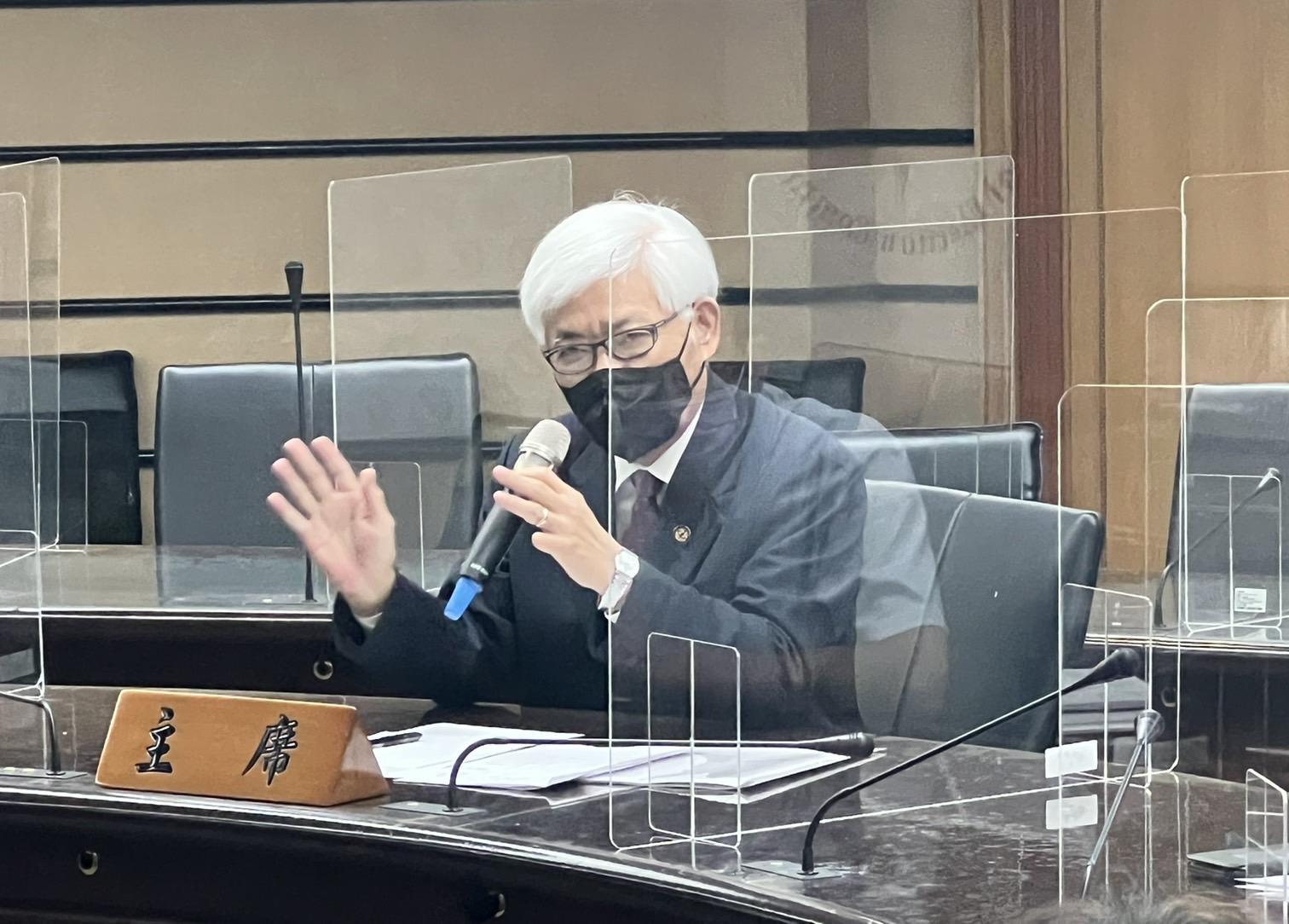 中選會主委李進勇今（18日）召開記者會，正式發布選舉公告。（中央選舉委員會提供）