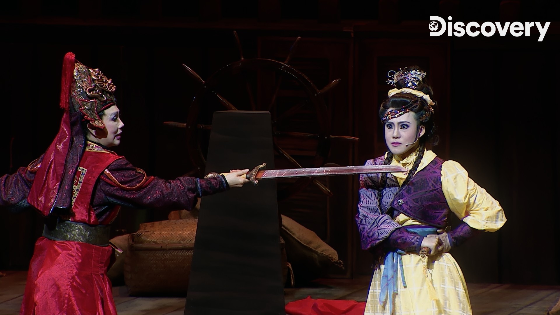 《師徒誌》深入明華園歌仔戲劇團，挖掘傳承故事。（TaiwanPlus提供）