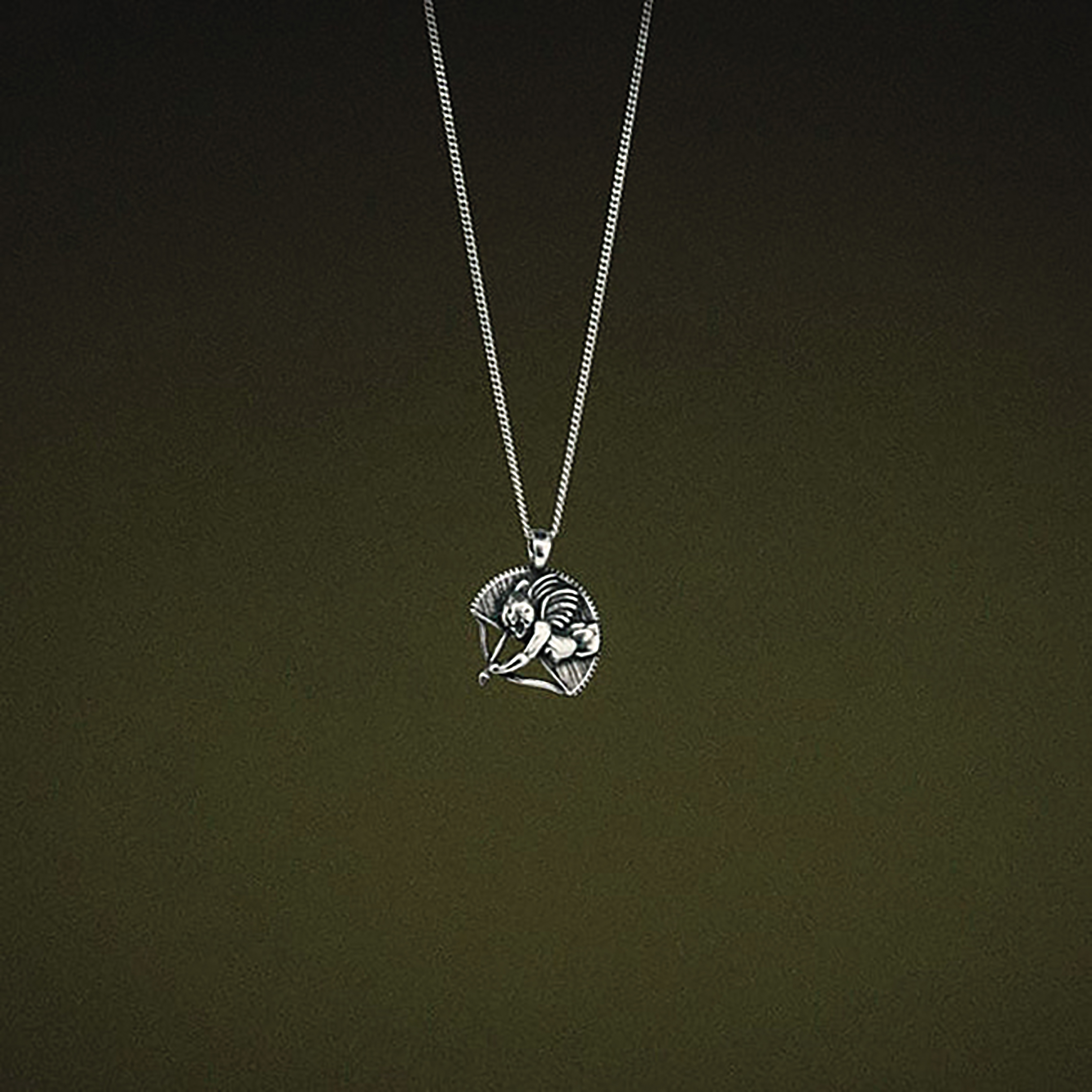 Cupid鍍銀項鍊。NT$1,980。(ARTIFACTS提供)