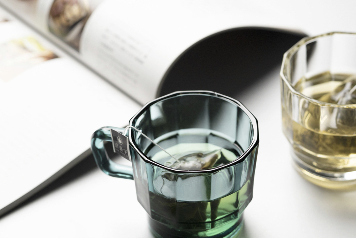 HMM X京盛宇「雙杯對飲禮盒」送禮體面也值得收藏。（HMM 提供）