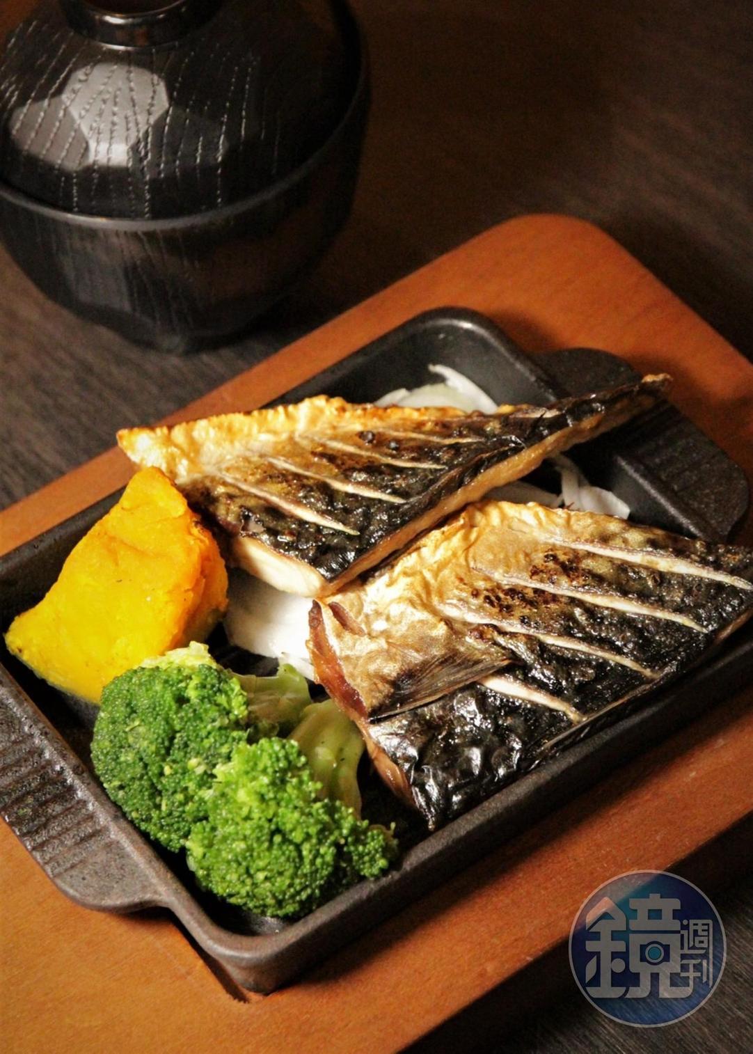「醬燒鯖魚鐵板定食」以油脂豐富的鯖魚抹上特製醬料,超好下飯。(280元起/份)