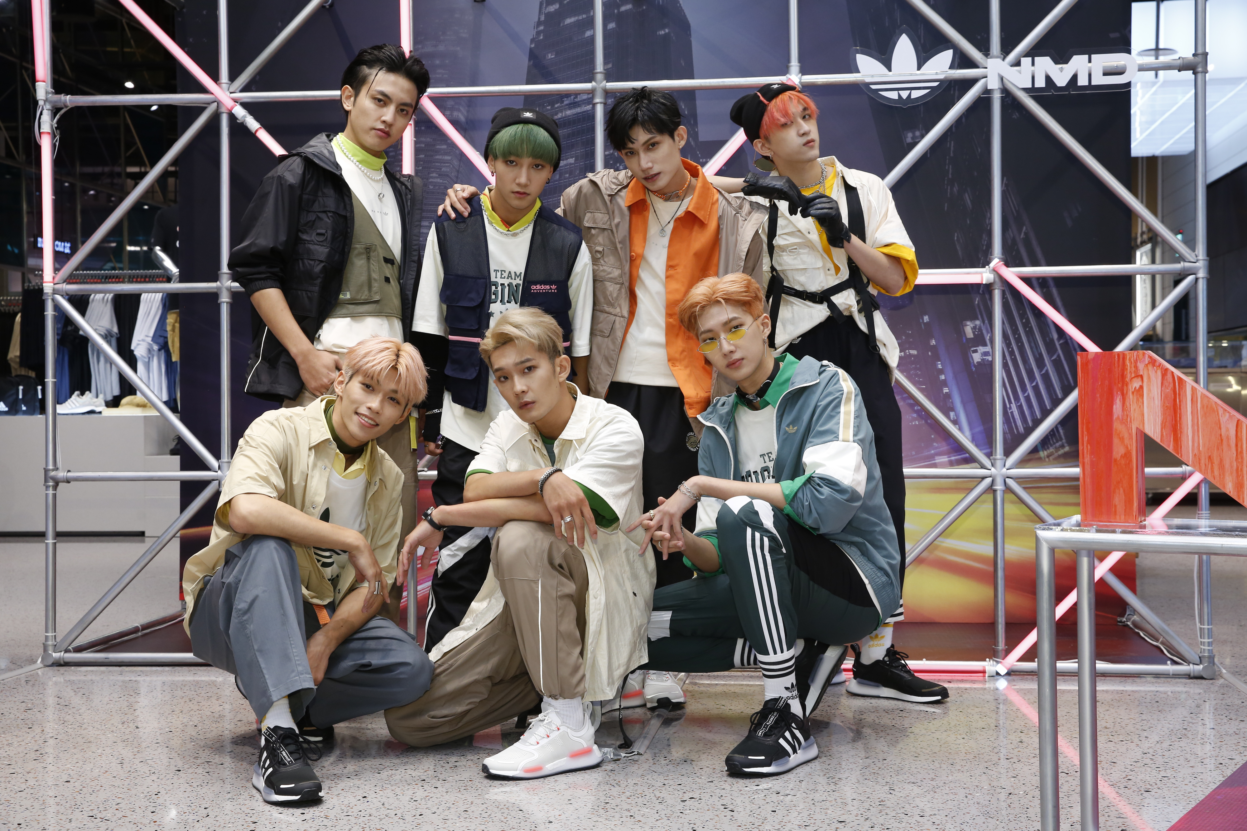 《原子少年》「天王星」出席adidas Originals新鞋發表活動。