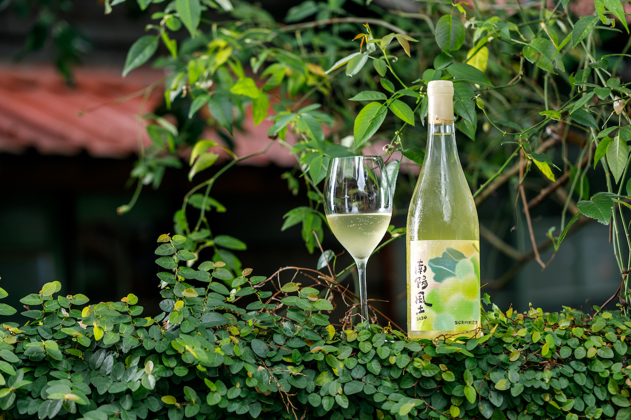 日本酒「南陽風土 Nanyo Fudo 2020(台日友好紀念酒)」,輕盈之間有細節,帶有嗨啾水果軟糖的香甜感,十分可愛。(1,600元/瓶