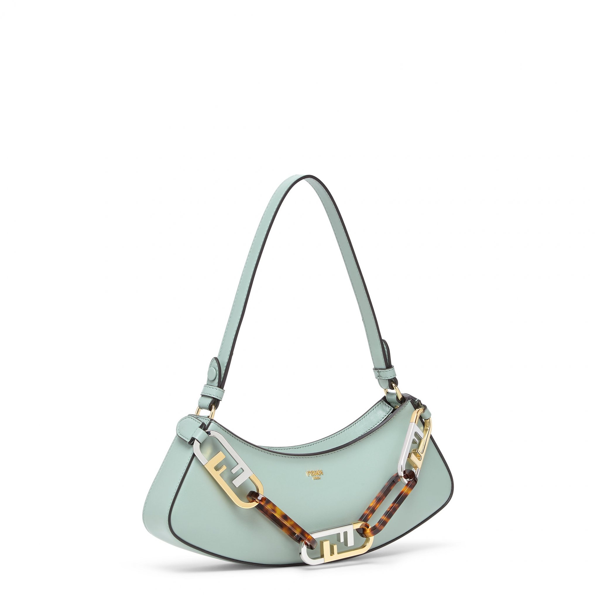 FENDI牛皮O' Lock Swing。NT$76,000。（FENDI提供）