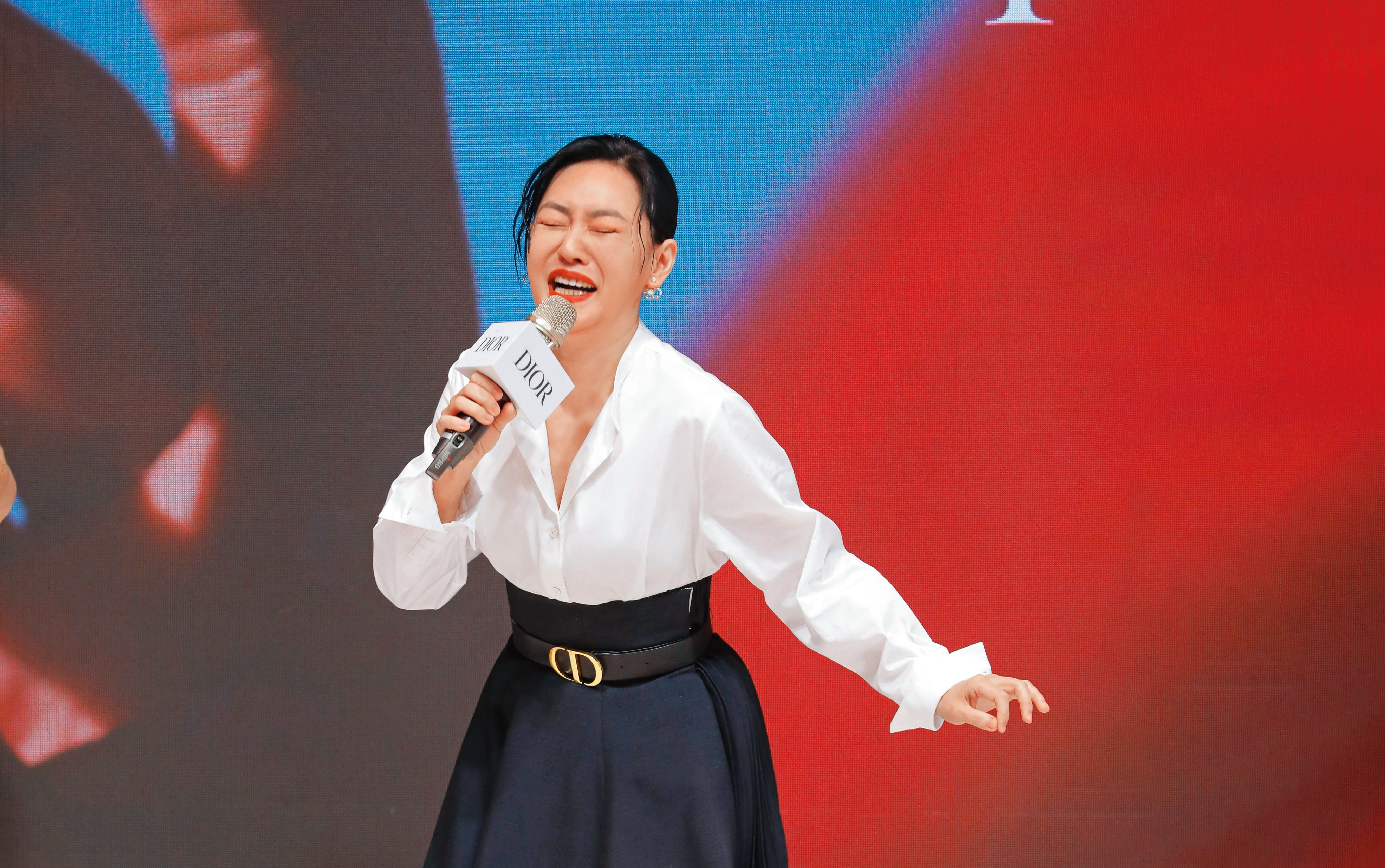 女兒被說像大S，小S氣得一臉糾結，怒喊你們都給我去看宮原眼科！（宮原眼科是賣冰的吧？）