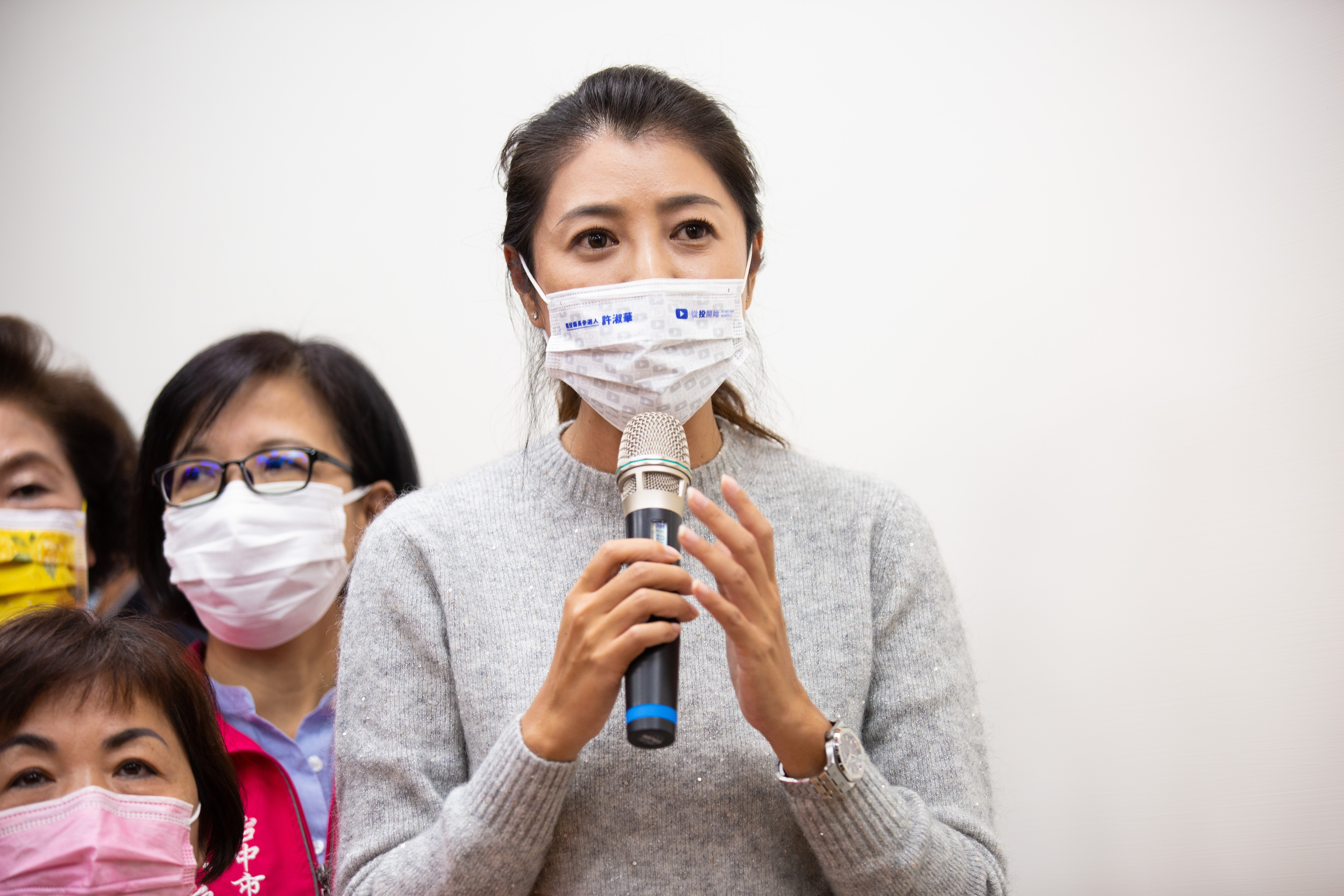 國民黨南投縣長參選人、立委許淑華日前遭爆碩士輪文涉抄襲，今逢甲大學審查結果出爐。