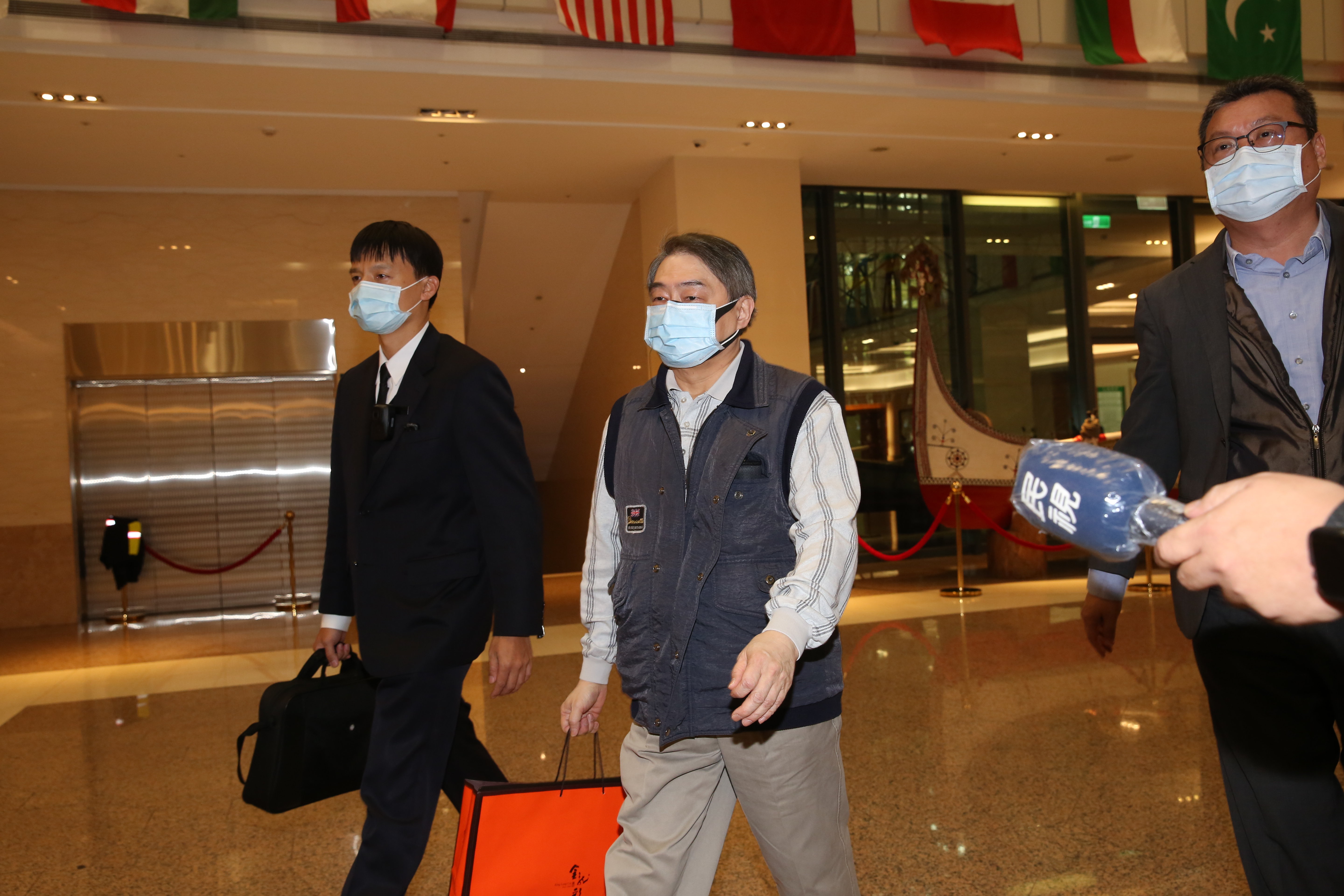 張國明、鄭深池為張國煒一手創立的星宇航空新股東。