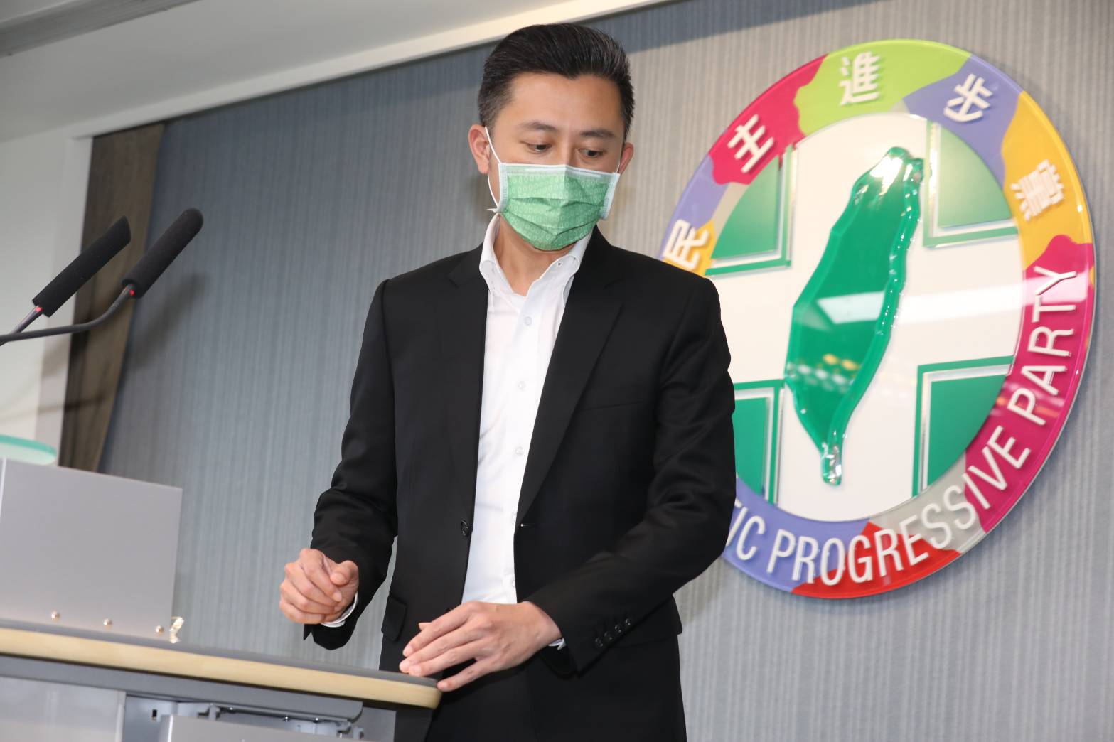 林智堅中華大學碩士學位也遭撤銷。（本刊資料照）