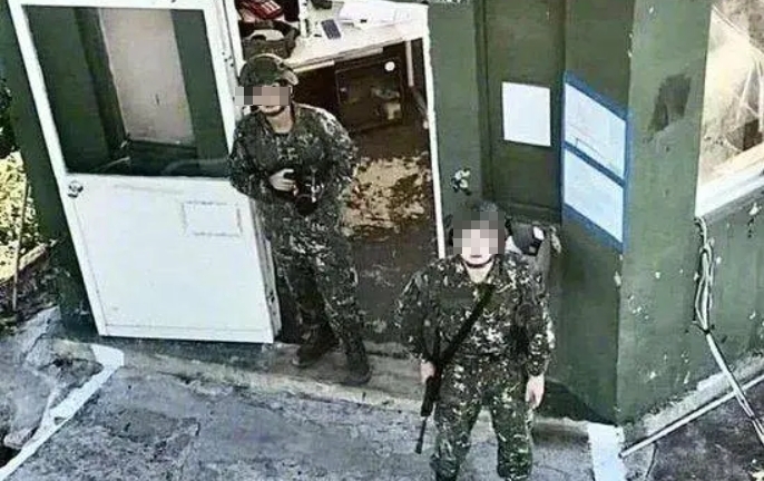 中共無人機頻擾，國軍丟石頭驅趕引發議論。（翻攝自微博）