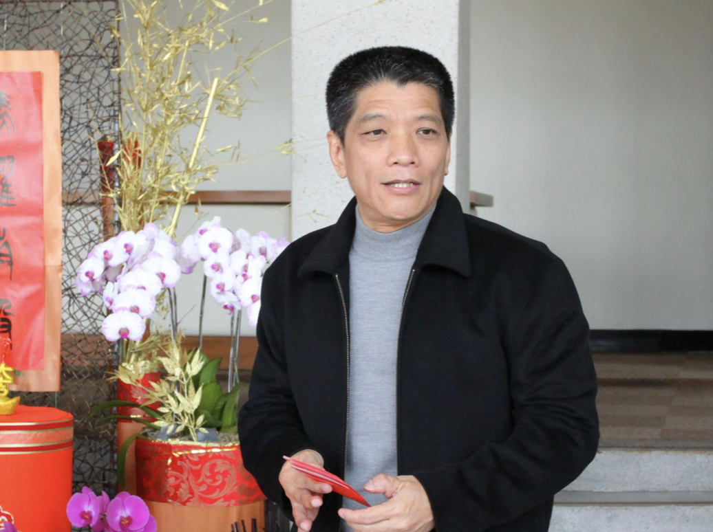 力挺鴻海集團創辦人郭台銘的國民黨籍南投縣議長何勝豐，下午突然宣布退黨。（翻攝何勝豐臉書）