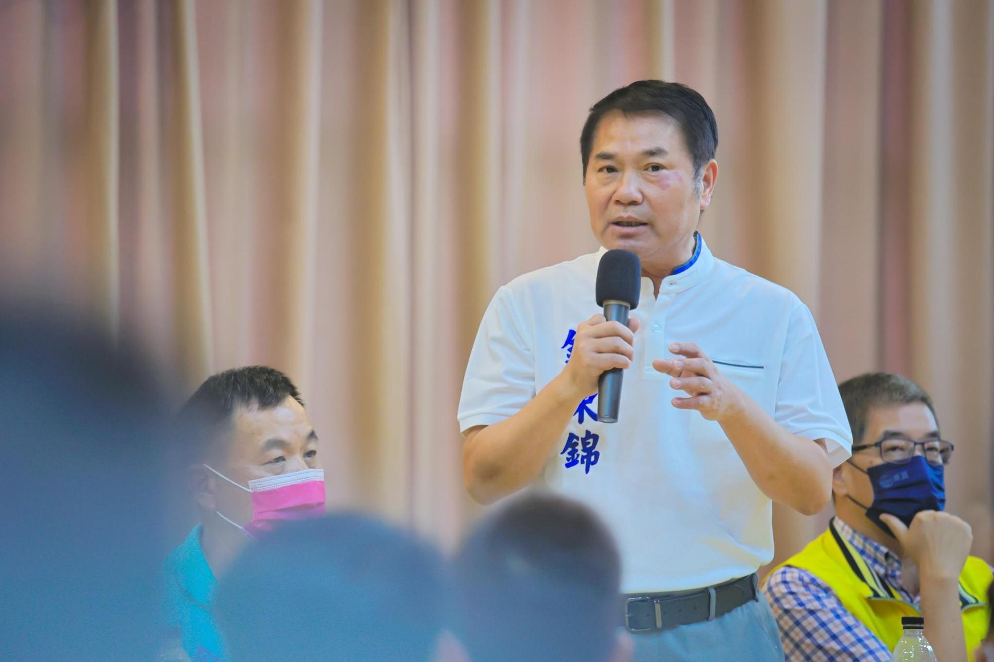 苗栗縣長候選人鍾東錦寫「給黨員的一封信」籲團結勝選。（鍾東錦服務處提供）