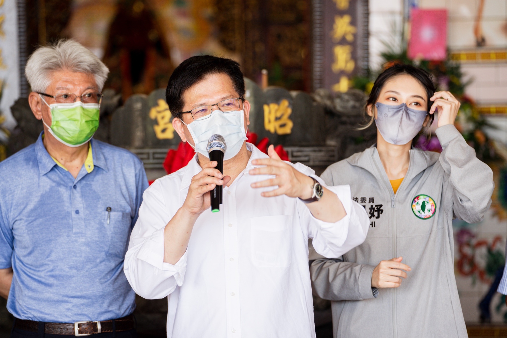 林佳龍以漫畫《哆啦A夢》中的角來比喻夏立言會面張志軍，就像大雄跑到胖虎家裡求饒，結果惡鄰居還說要軍事演習。（翻攝自林佳龍臉書）