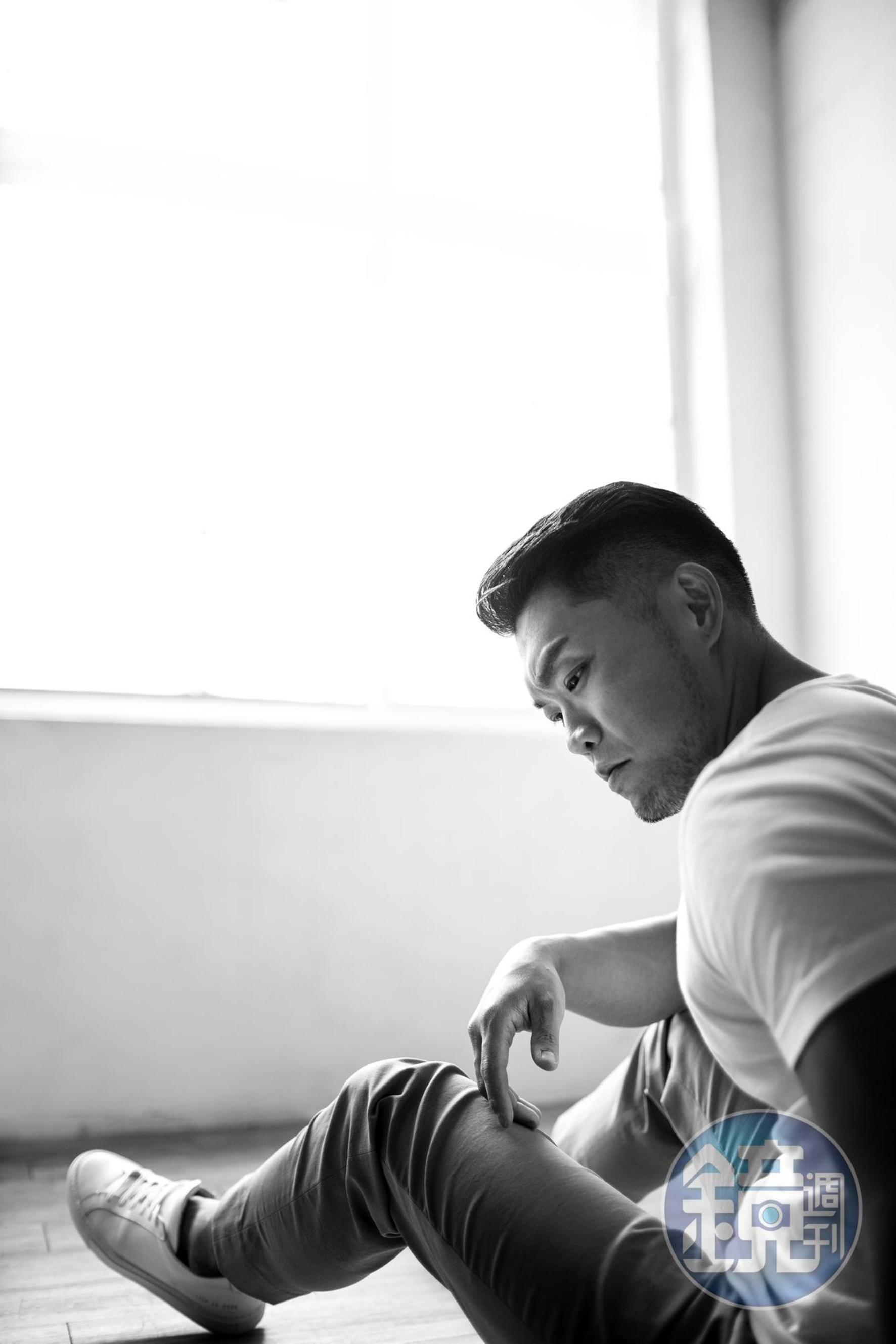 如果沒有疫情 李玖哲肯定不會嘗試唱歌以外的事， 所以他多少也感謝疫情這段時間， 因為他學會改變。