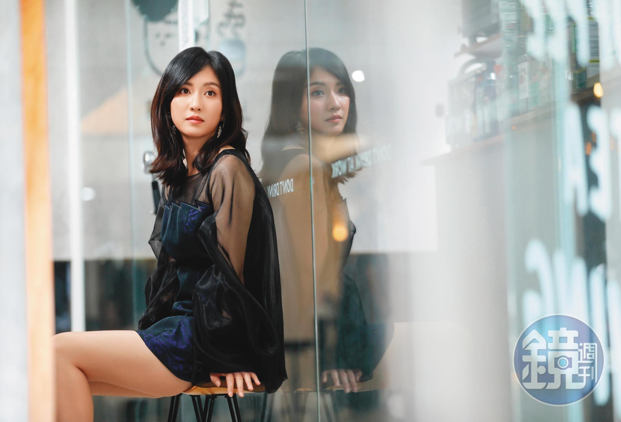 李佳玲曾因胃疾離開主播台，卻在遊學時發現自己仍熱愛新聞。