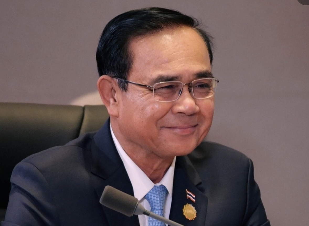 泰國總理巴育因任期爭議被暫停職務,但仍續任國防部長。(翻攝Prayut Chan-o-cha臉書)