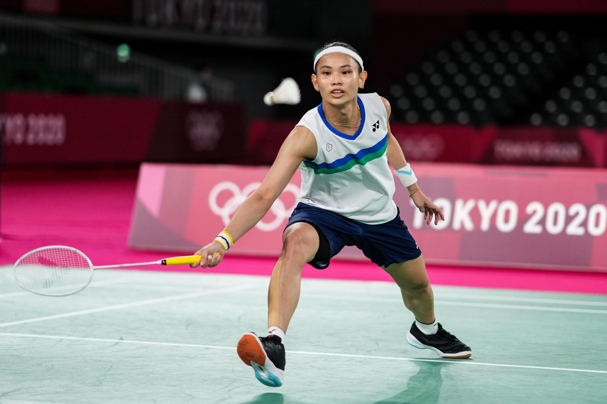 戴資穎以21比16、21比9直落二收下勝利,晉級女單4強賽。(翻攝自WFB網站)