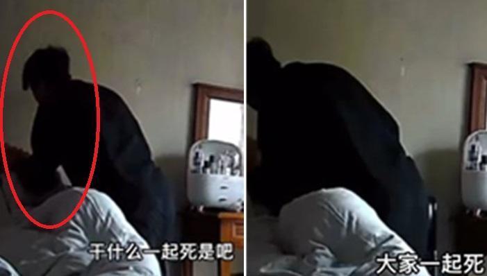 王東不僅狠踹在床上的妻子,甚至還掐她脖子,並狂吼「我弄死妳」。(翻攝Annepple微博)