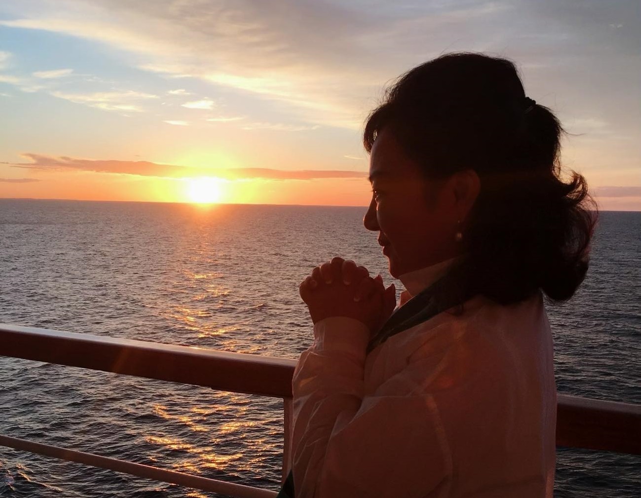 白冰冰透過臉書對殉職2警的家屬喊話，鼓勵他們「想哭的時候就不要忍著，你們不會孤單，大家都在！」（翻攝自白冰冰臉書）