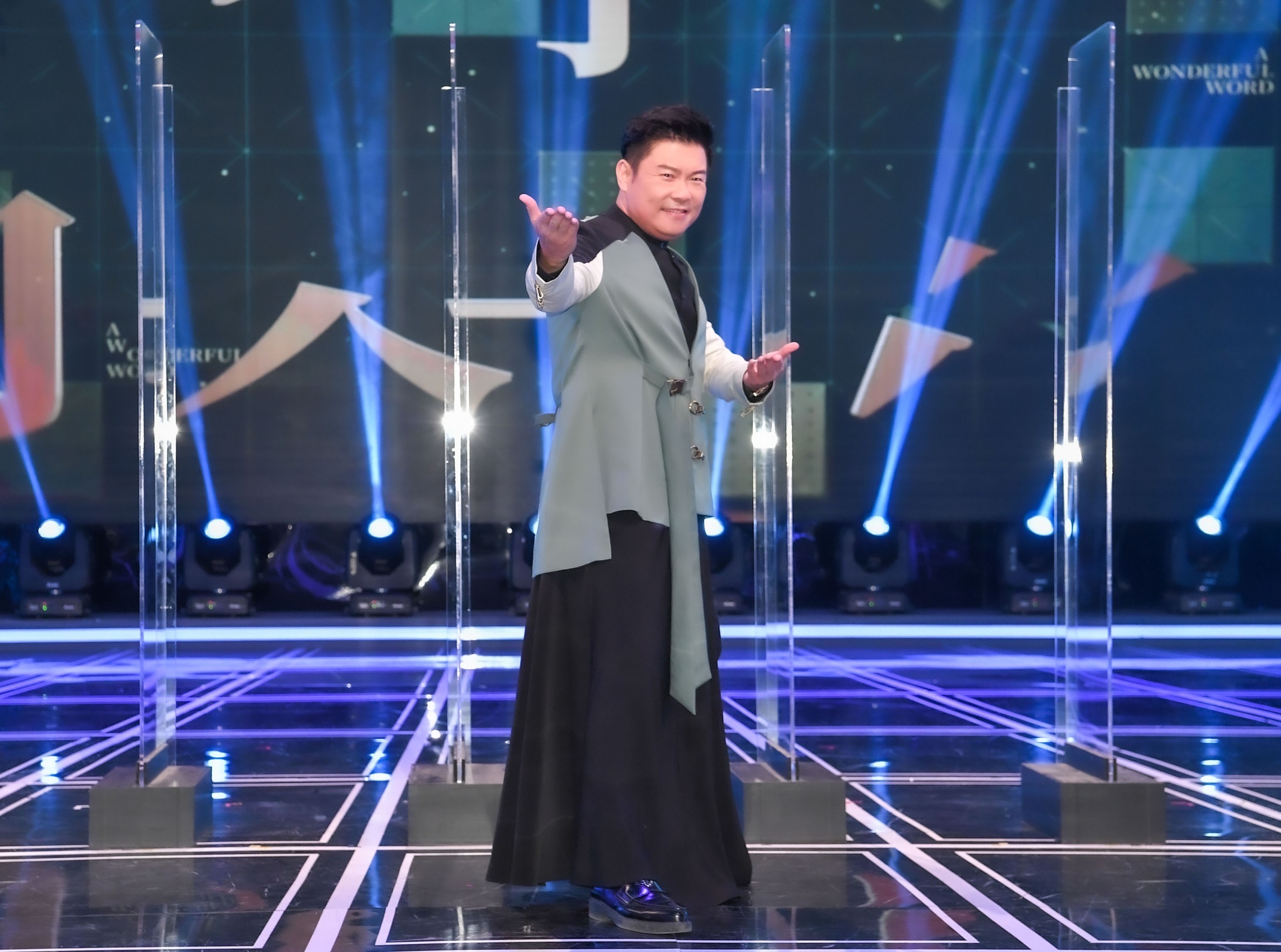 曾國城透露自接下主持棒後，配合參賽者在週末錄影，除了演出舞台劇，週末沒有休假。（公視提供）