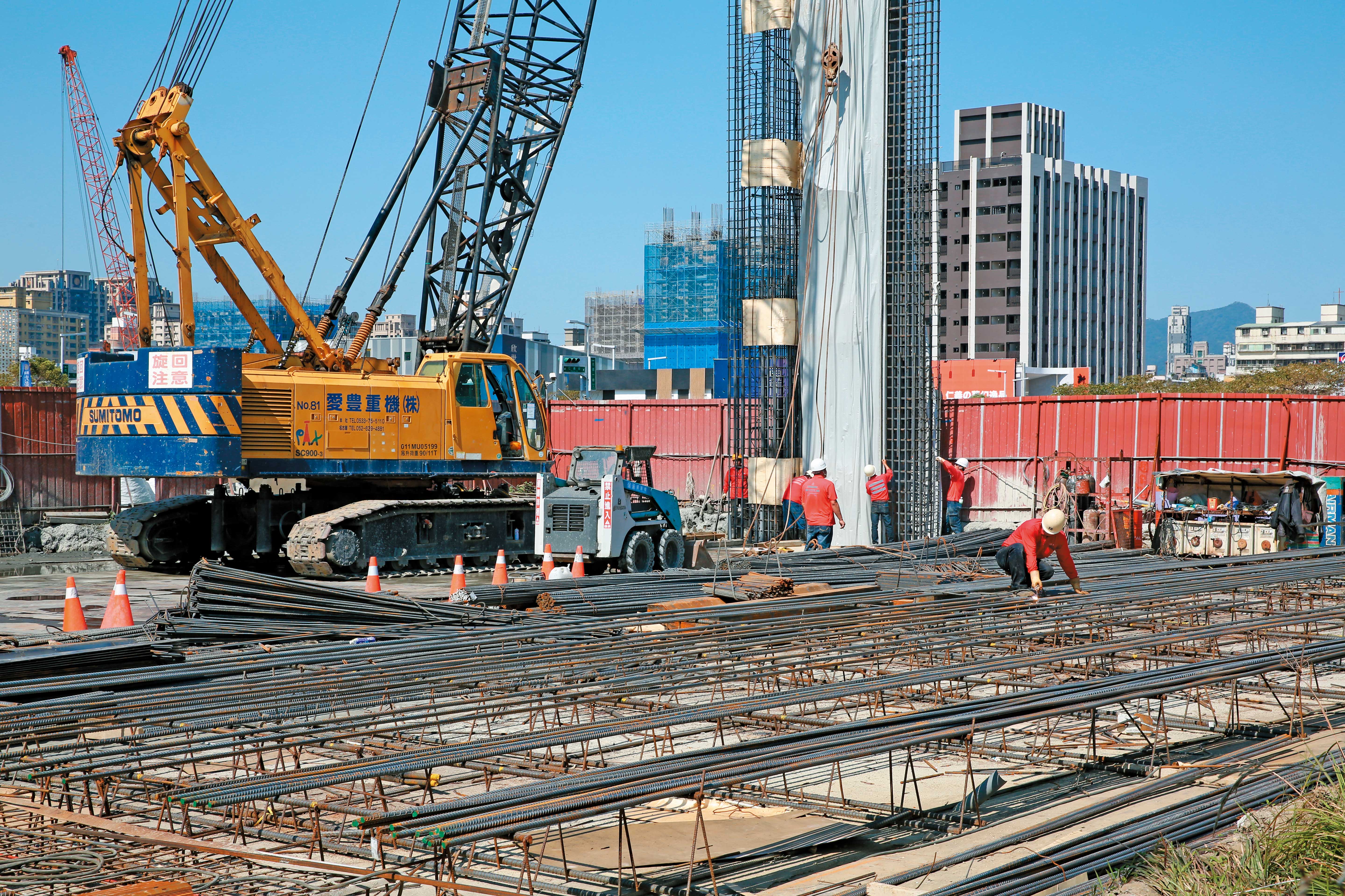 鄭欽天認為，現在房地產難做不在於市場，而是缺工缺料造成的成本上漲。