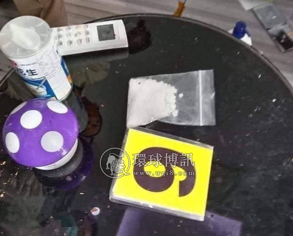 死者桌上放有毒品，還有一罐「牛奶花生」。（翻攝環球博訊）