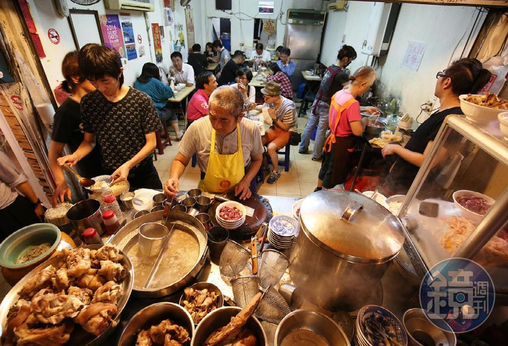 「阿明豬心」是外地觀光客必造訪的小吃名店。（本刊資料照）