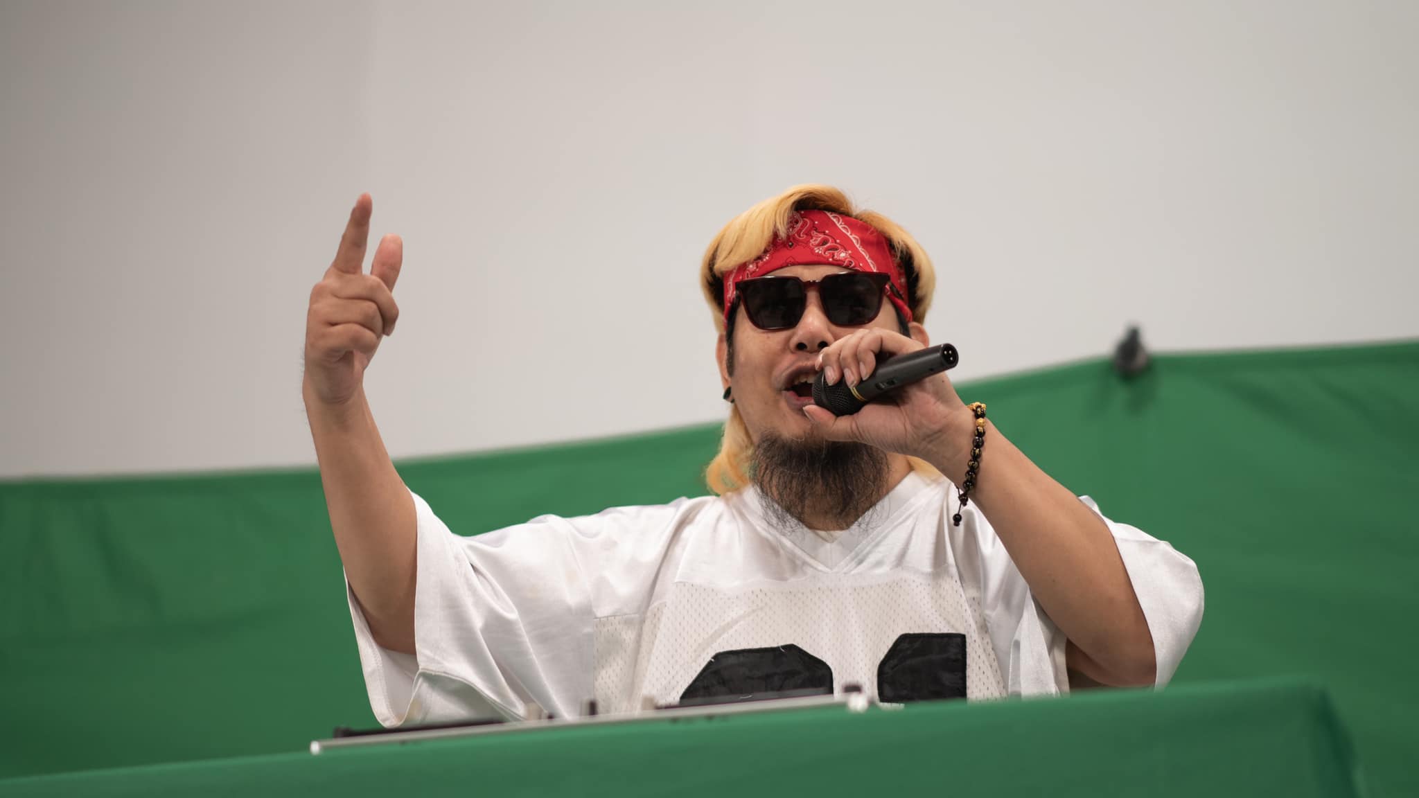 羅百吉回應網友「百大變百吉」說法，認為不該崇洋媚外，台灣人並非次等。（翻攝自羅百吉臉書）