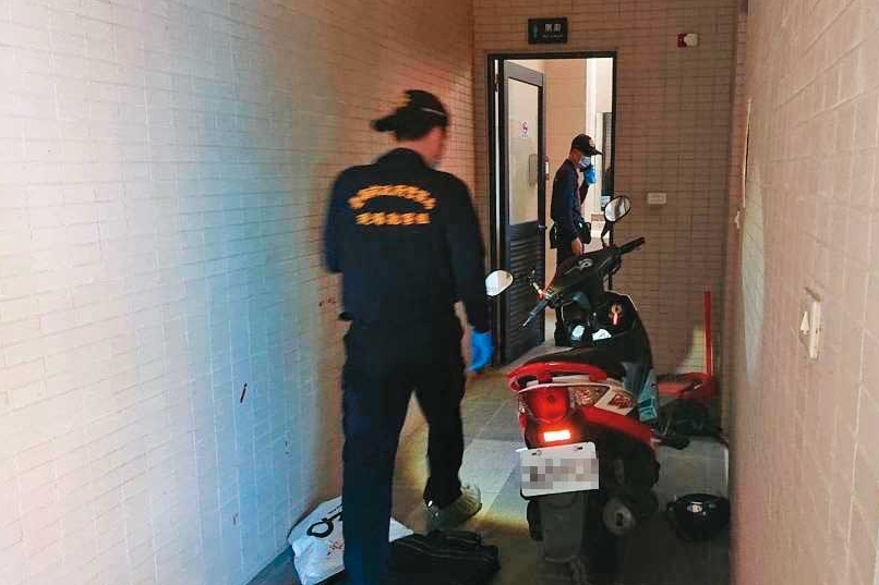 案發後4小時，警方在土城高中廁所找到贓車，並採集到林信吾的指紋。（讀者提供）