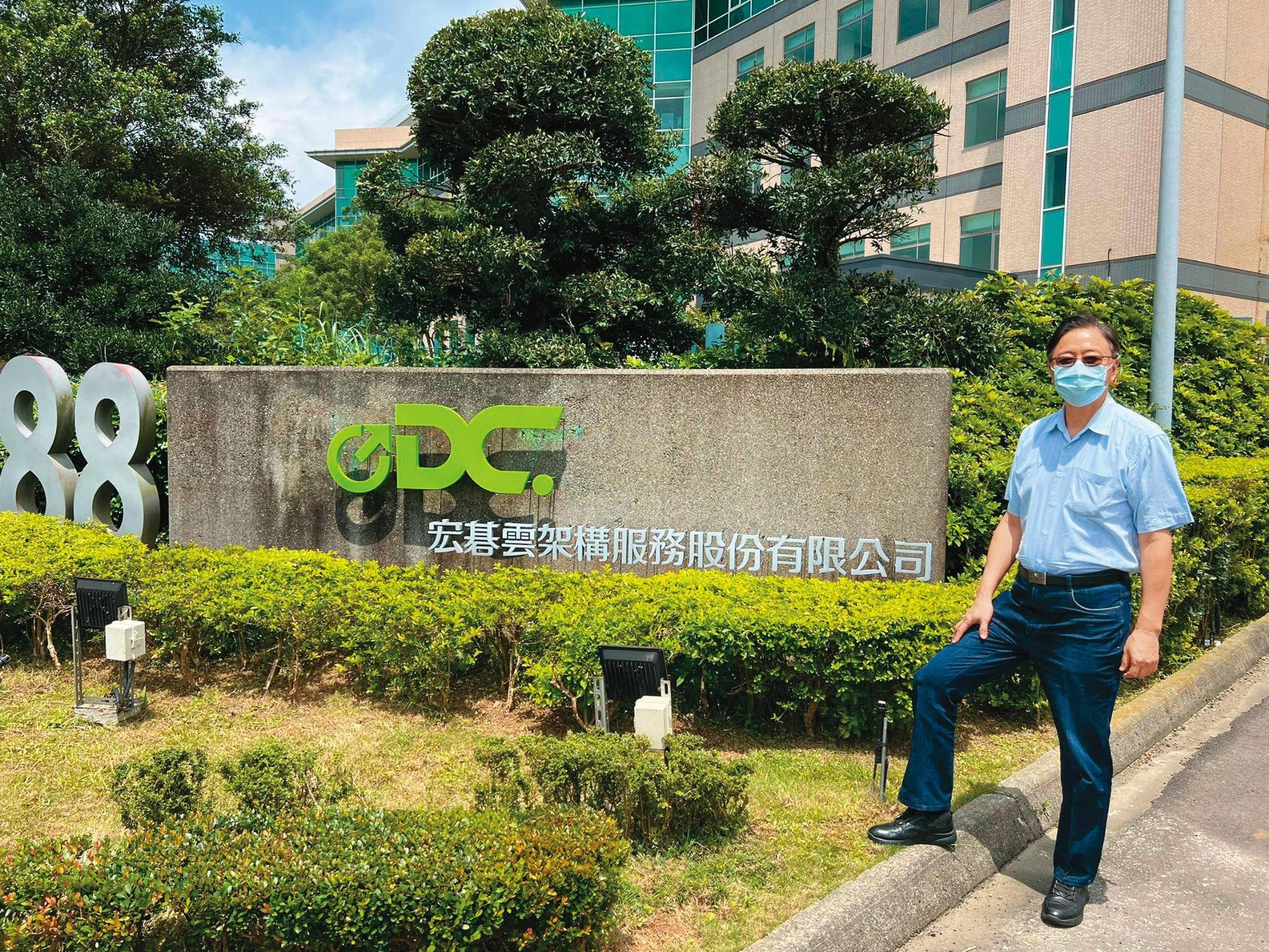張善政曾在宏碁任職10年,宏碁是台灣IT巨擘,對政府數位化領域的貢獻頗多。(翻攝張善政臉書)