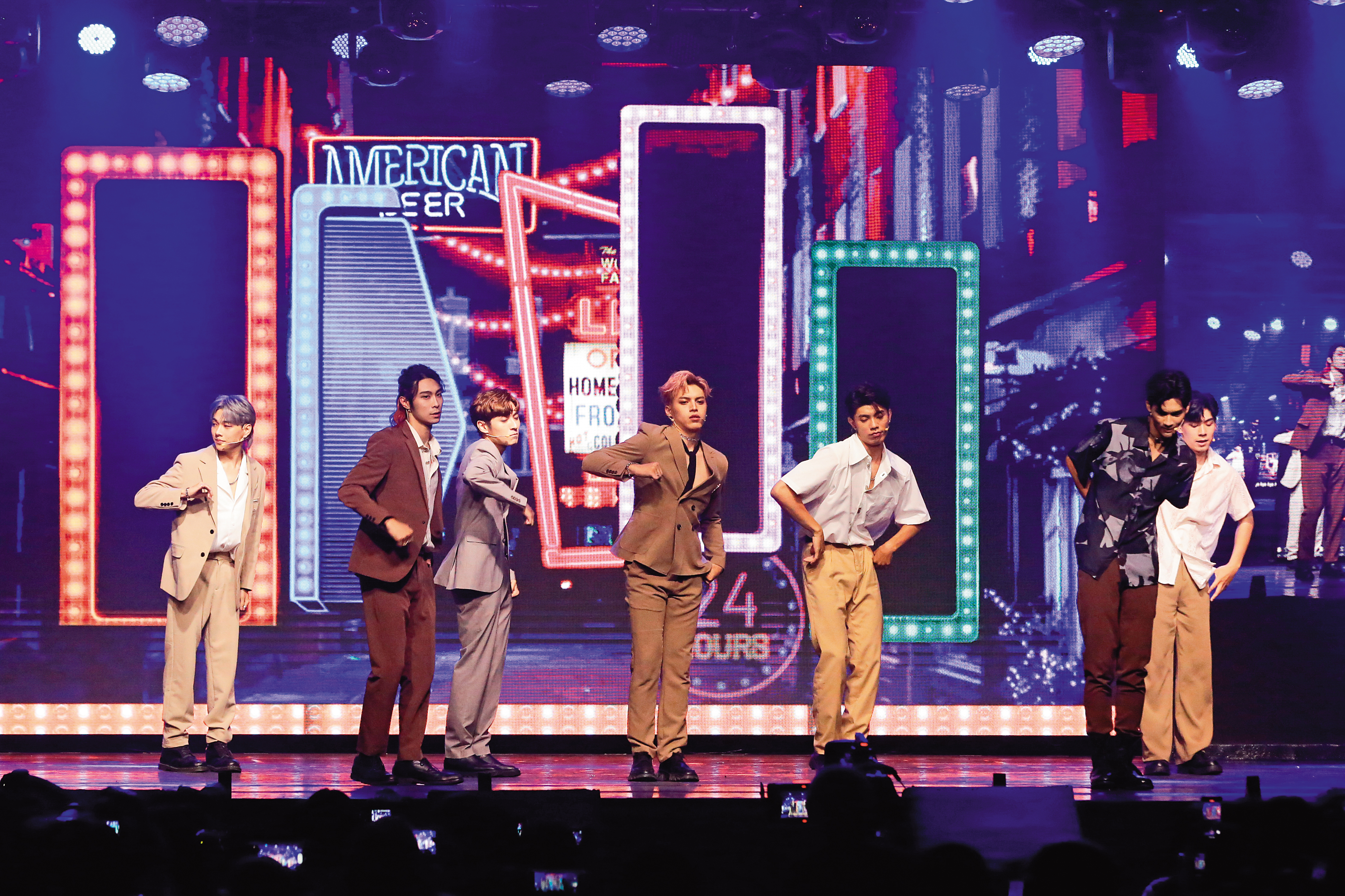 火星在《原子少年》決賽取得第5名成績，但他們的歌唱與綜藝才能獲得許多粉絲喜愛。