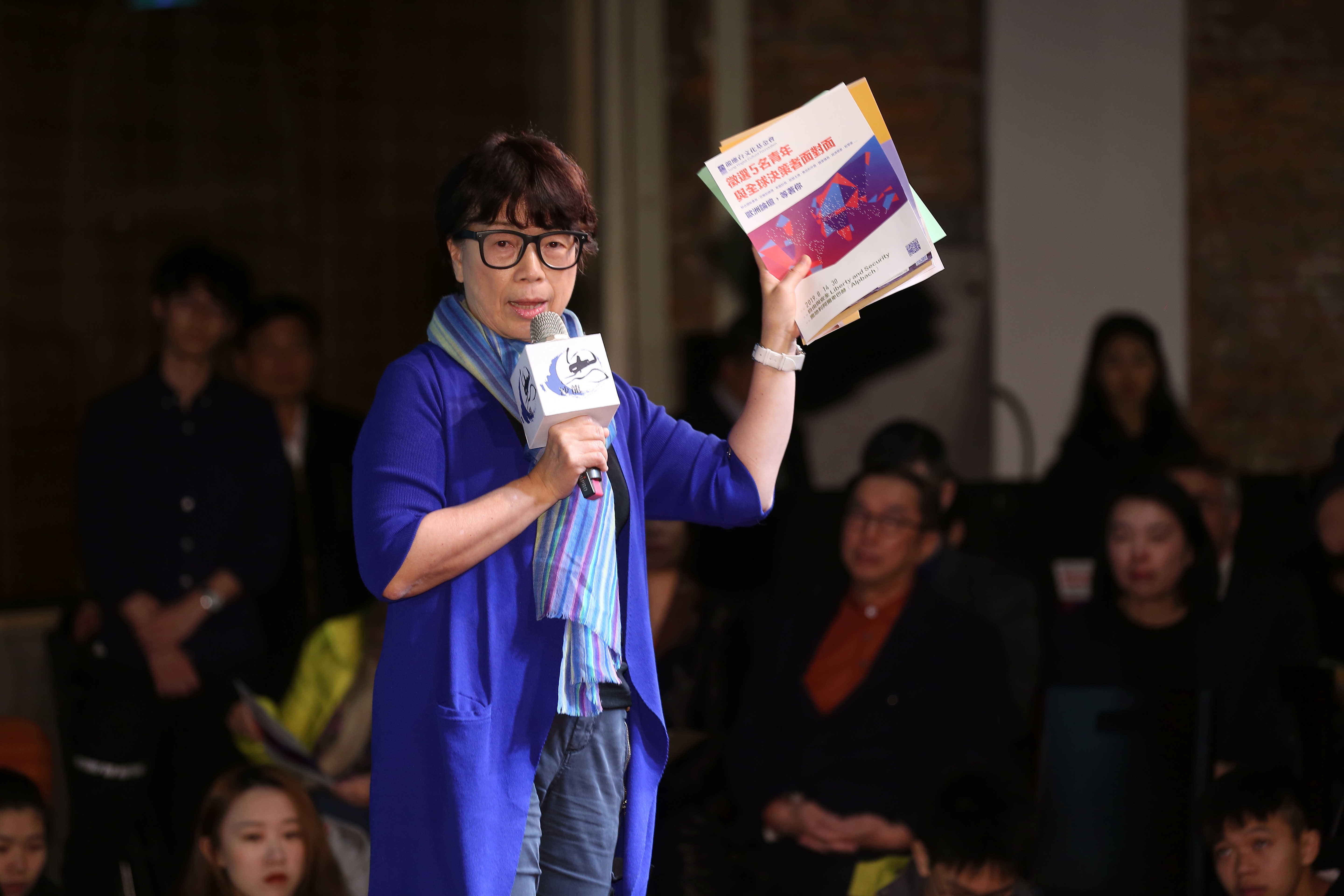 中國青島各級學校下架前文化部長龍應台所有作品，龍應台回應「被你禁，是我的光榮」。（本刊資料照）