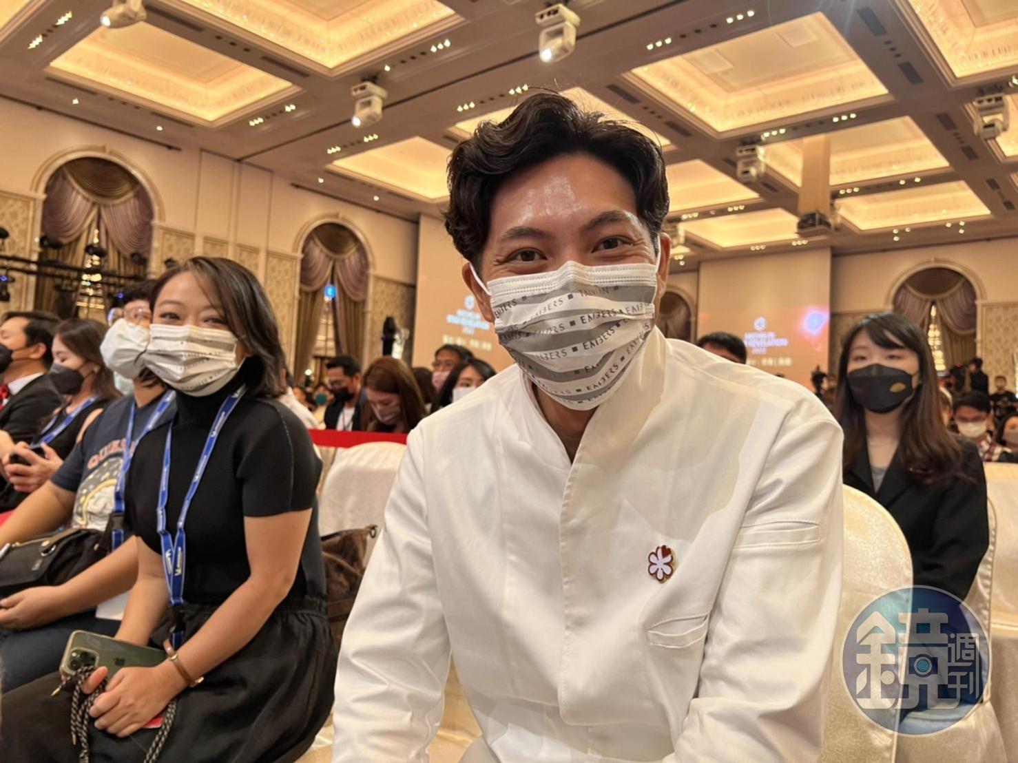 「Embers」主廚Wes也現身會場，身為台北人的他，使用大量原住民食材，打造山林概念餐廳，成功摘下綠星。