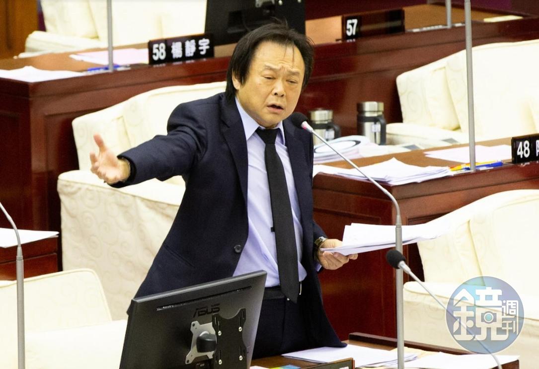 民進黨北市議員王世堅先前曾說在「感情上百分之百」支持黃珊珊，如今黃珊珊確定參選，王世堅立場也成為焦點。（本刊資料照）