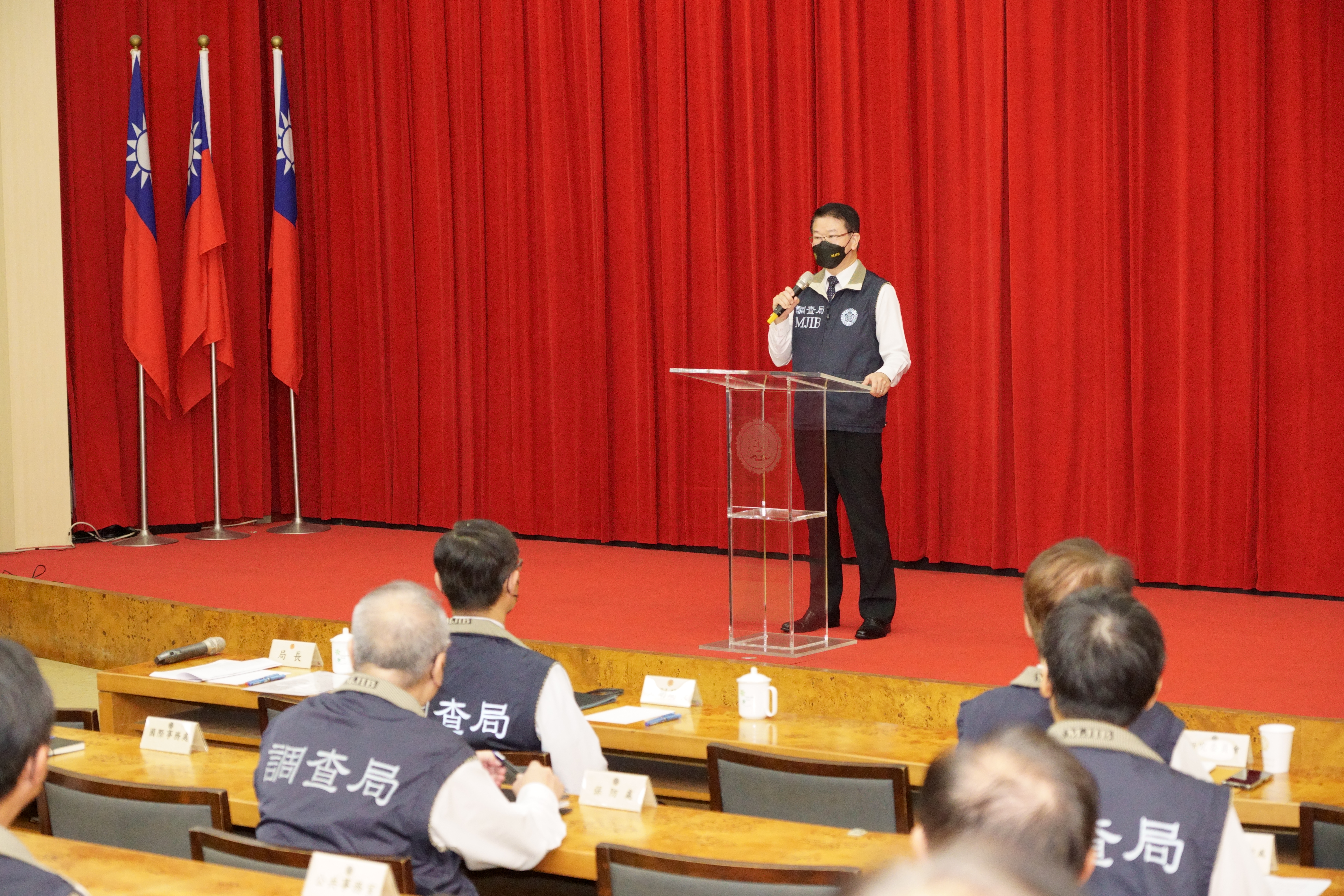 王俊力提醒隨著新形態犯罪手法與工具不斷翻新，調查人員應與時俱進，提升專業知能、掌握犯罪熱區、鎖定重點對象，維護國家安全。（調查局提供）