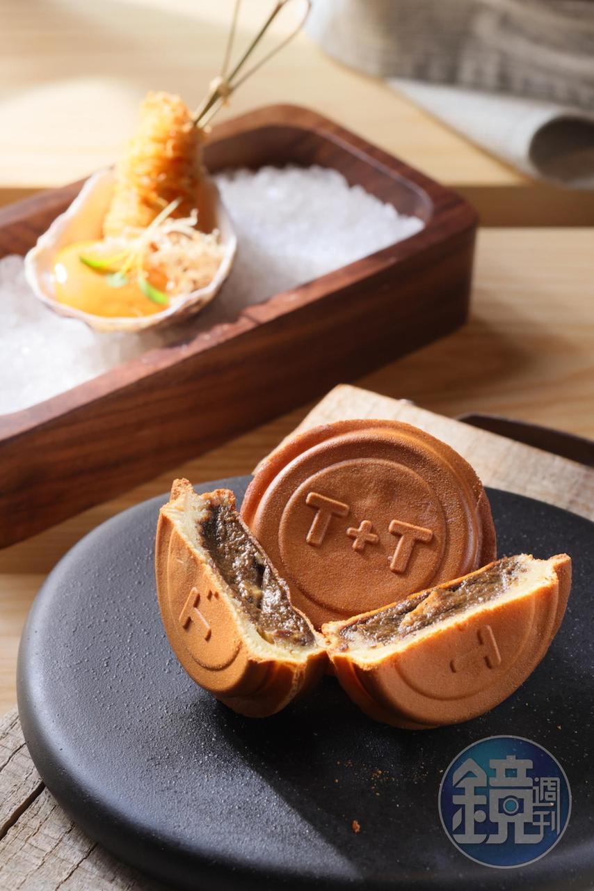 T+T車輪餅「松露 鴨肝 車輪餅」風味濃郁、帶有趣味，是每回菜單一定出現的招牌菜。